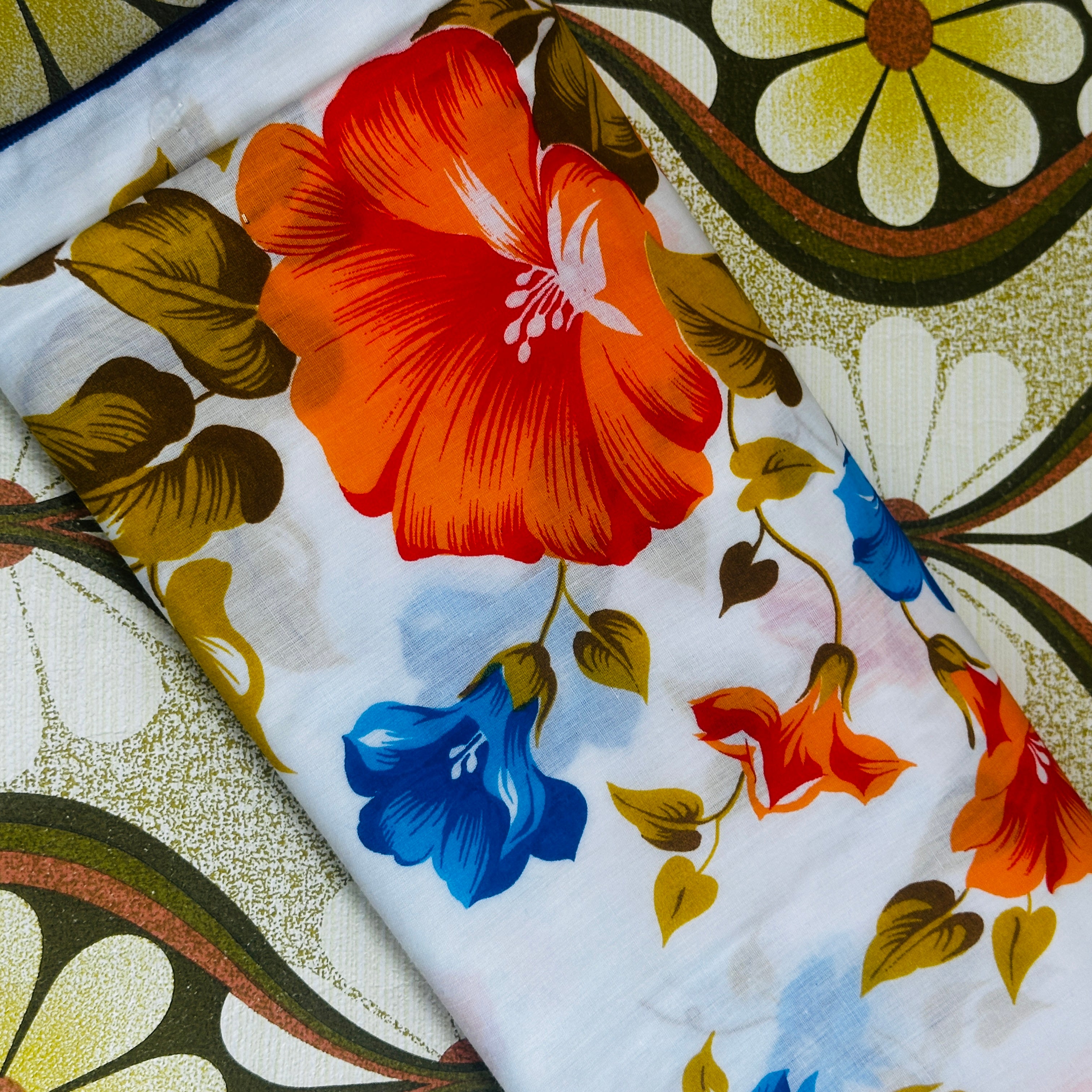 Pretty Bold Unused Vintage Tablecloth