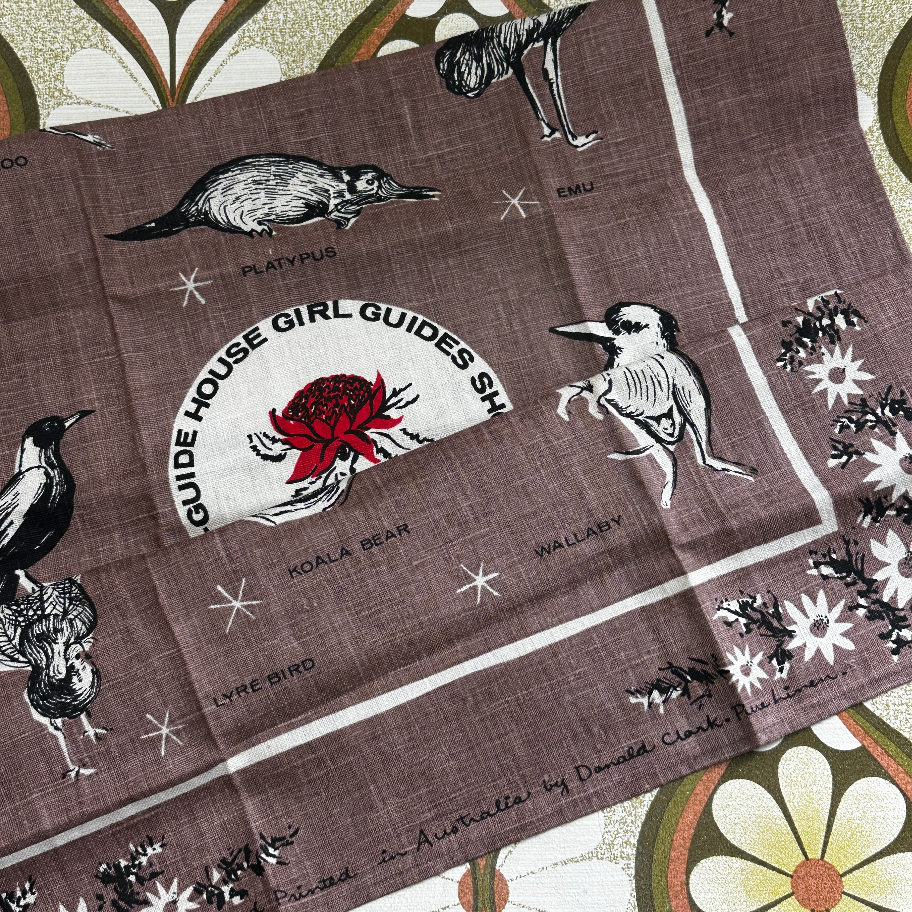 COLLECTABLE Rare DONALD CLARK Girl Guides Vintage LINEN Tea Towel UNUSED