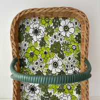 BEAUTIFUL Vintage Basket Retro Wallpaper