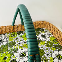 BEAUTIFUL Vintage Basket Retro Wallpaper