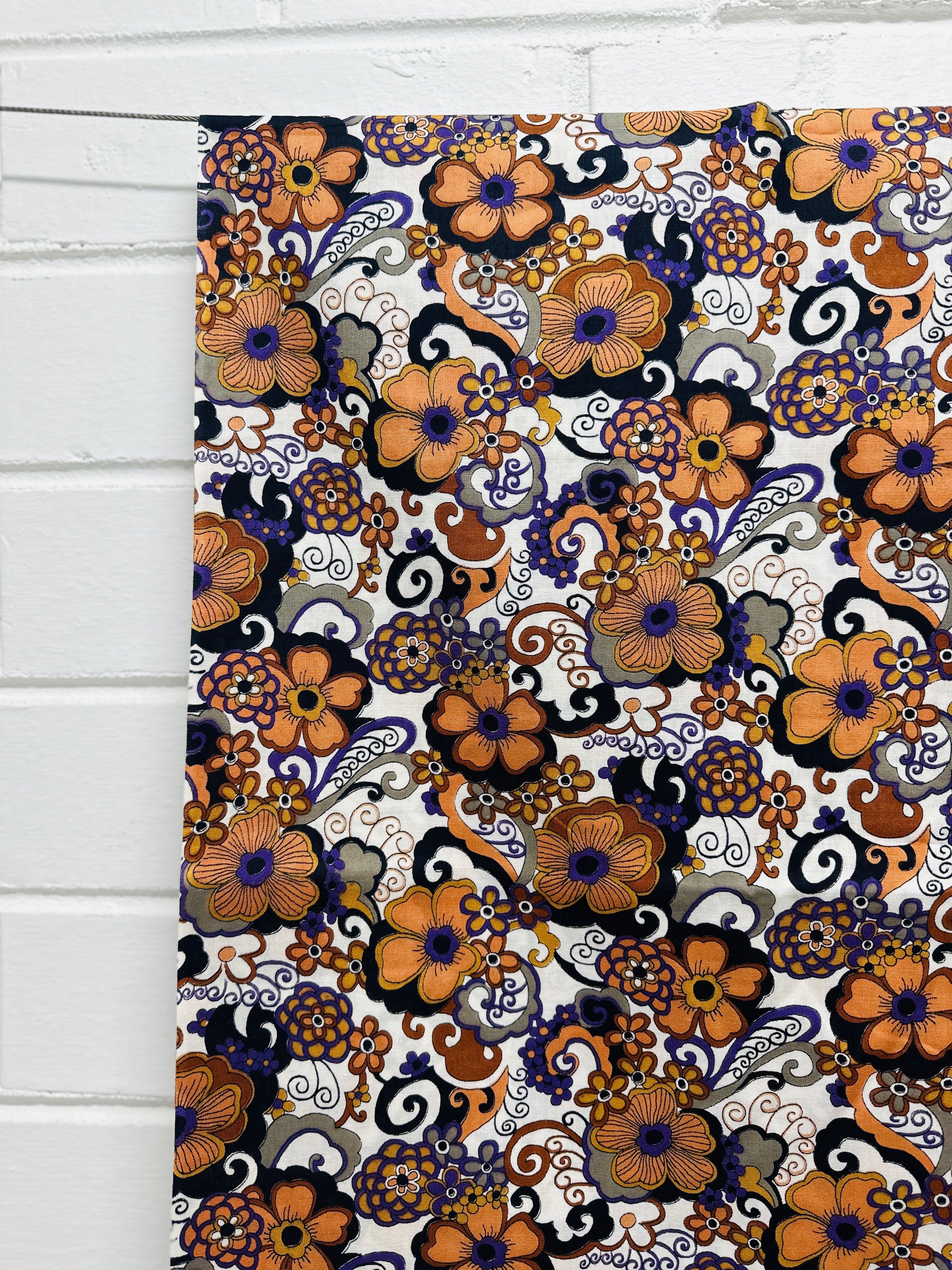 400cms Browns & Blacks Vintage Floral Fabric
