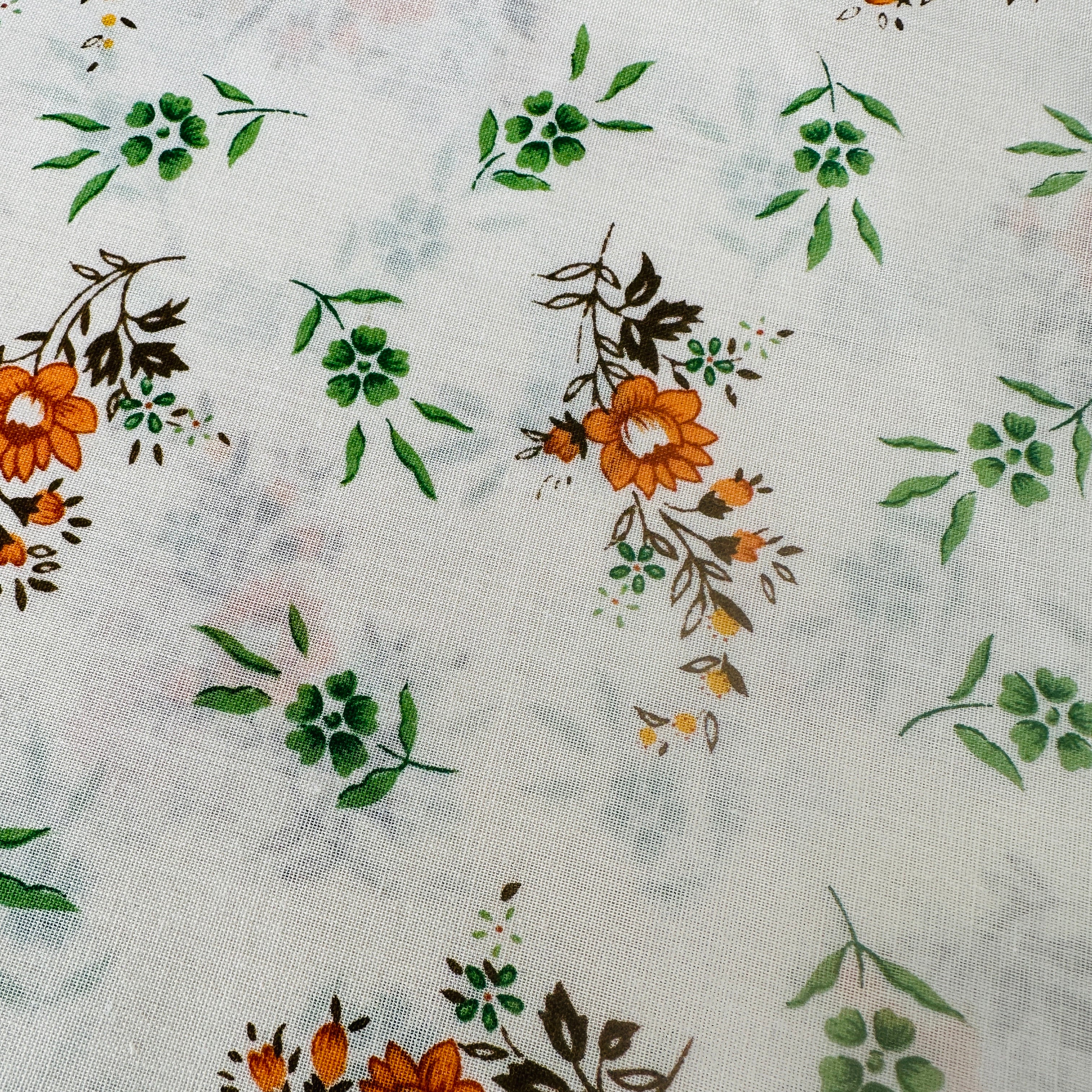 ROUND Vintage Table Cloth Orange Flowers