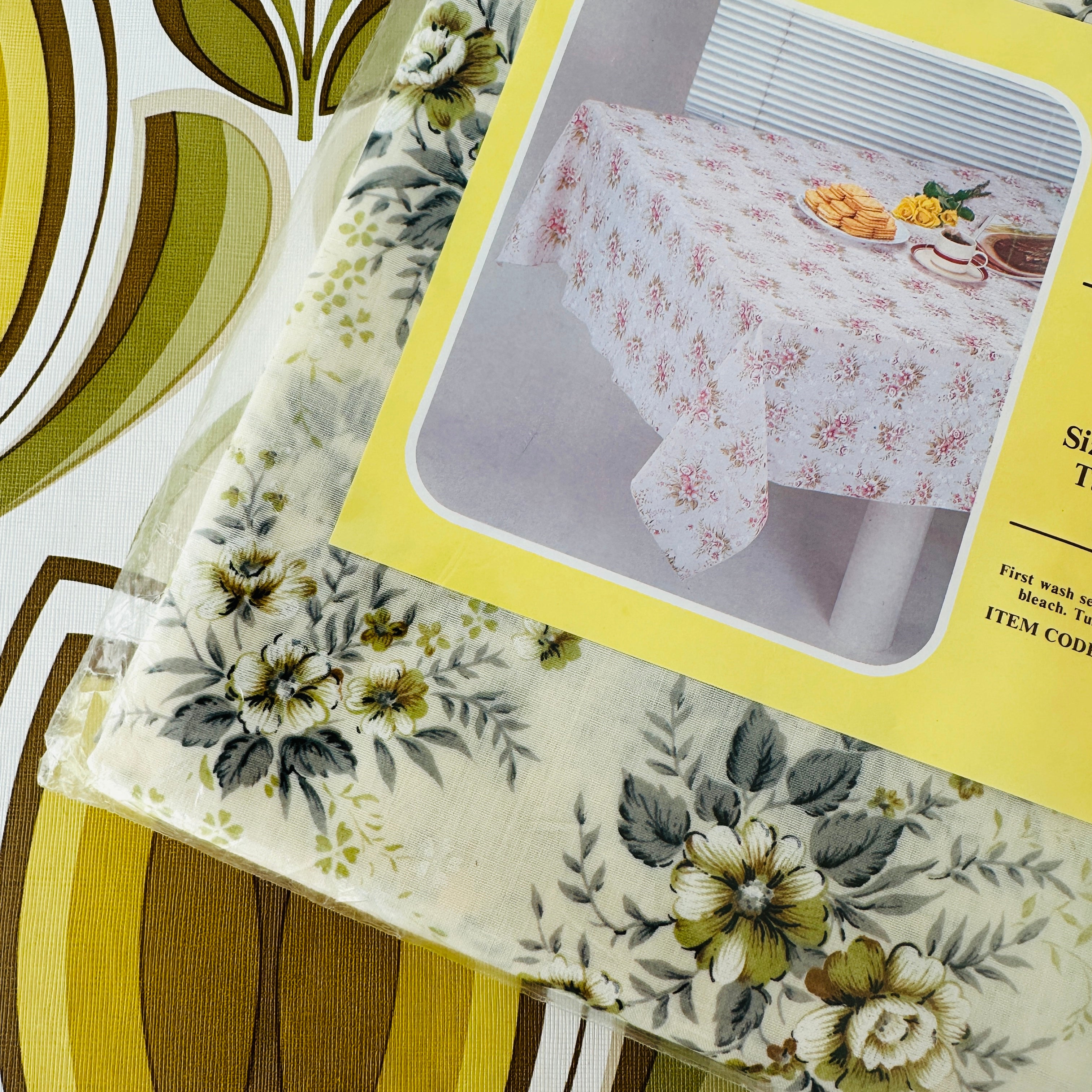 OLD School Floral Vintage Table Cloth Greens