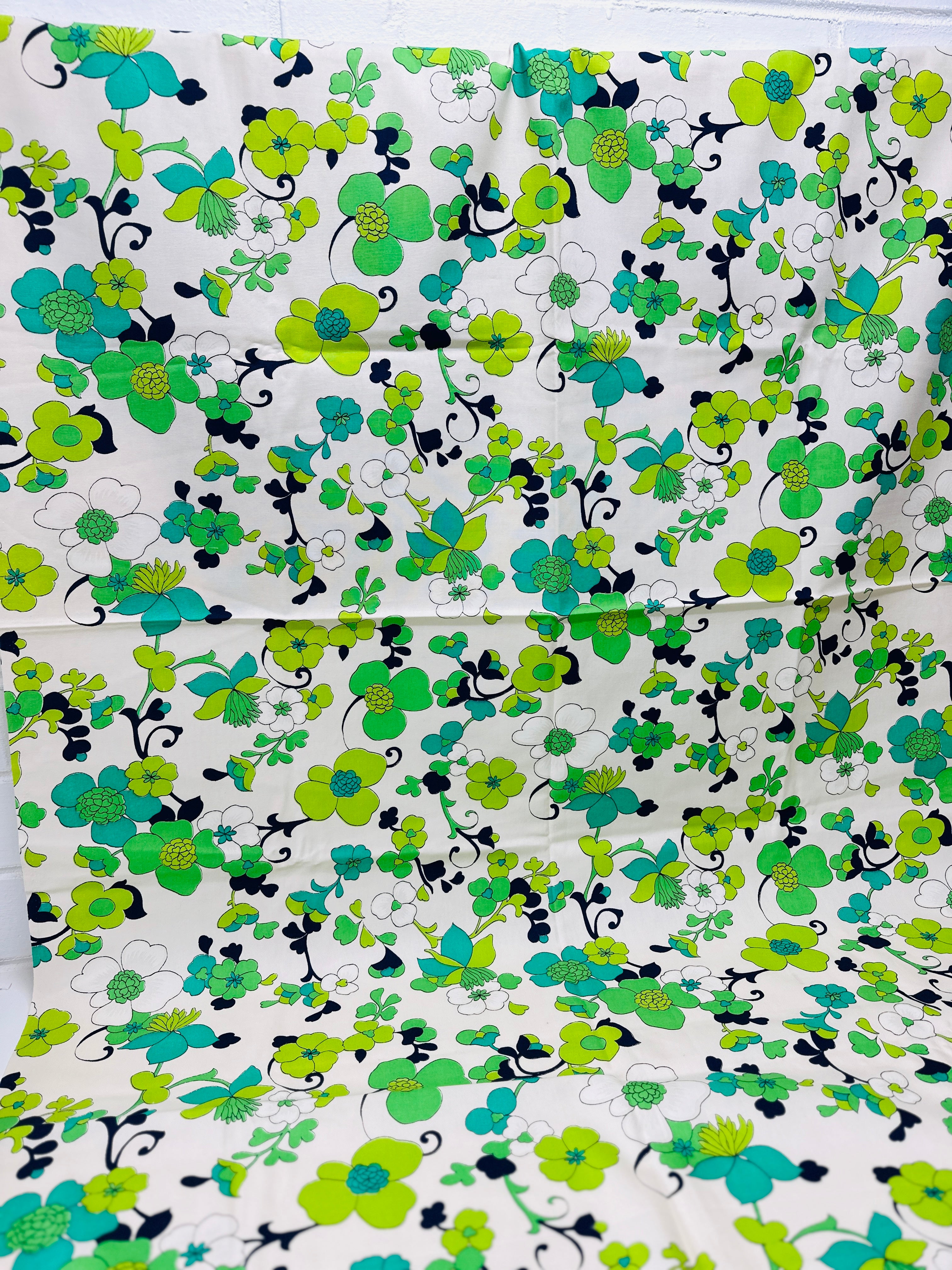 170cms Large Bold Green Floral Print VINTAGE Cotton