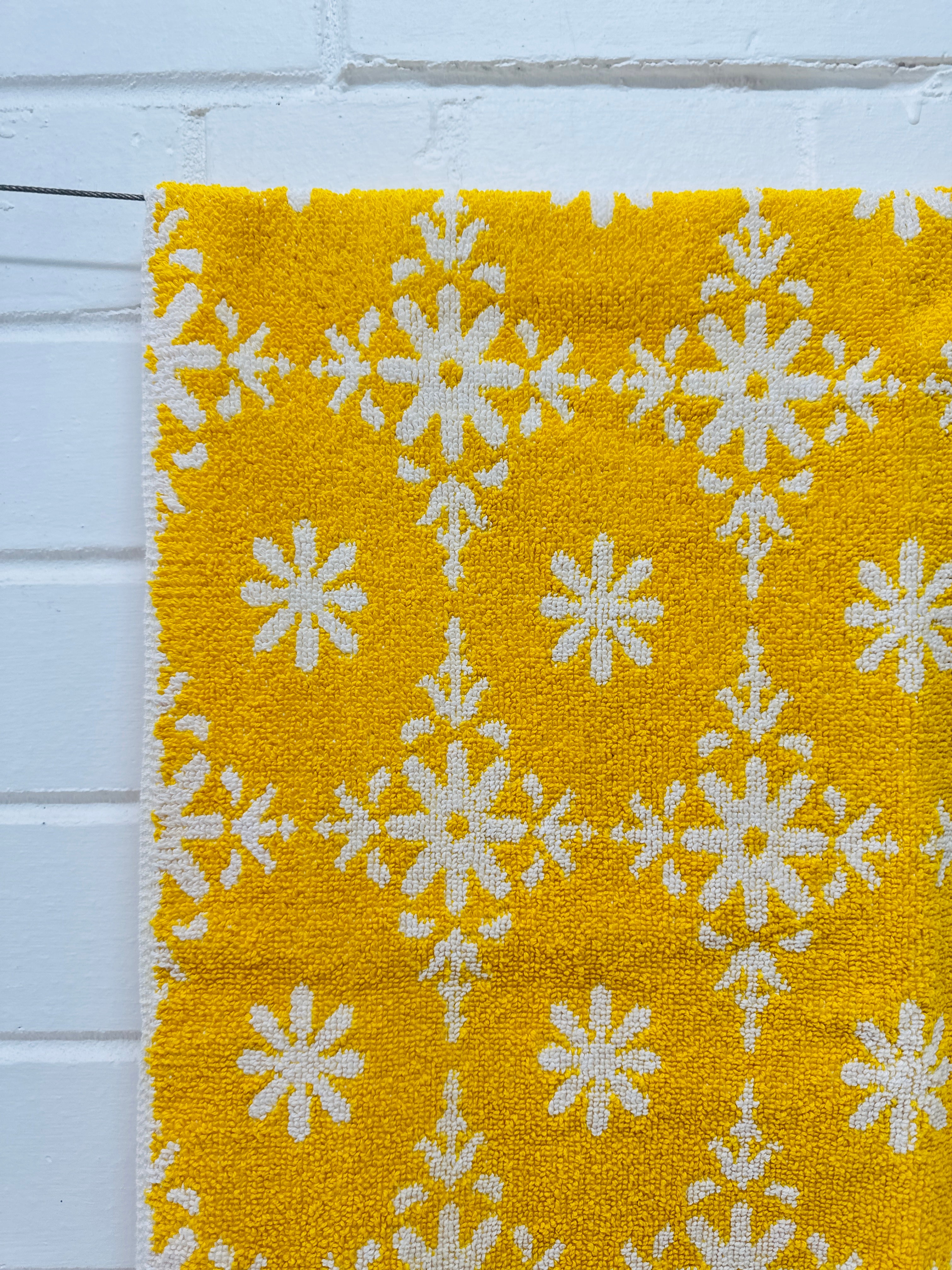 Yellow & White Floral Bath Towel VIntage PALM BEACH # 2