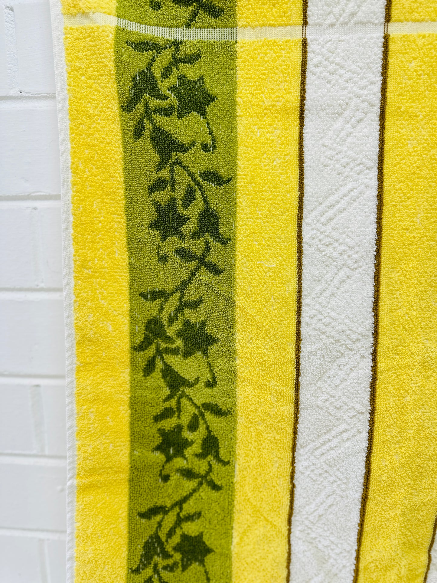 Vintage UNUSED Dri Glo Bath Towel