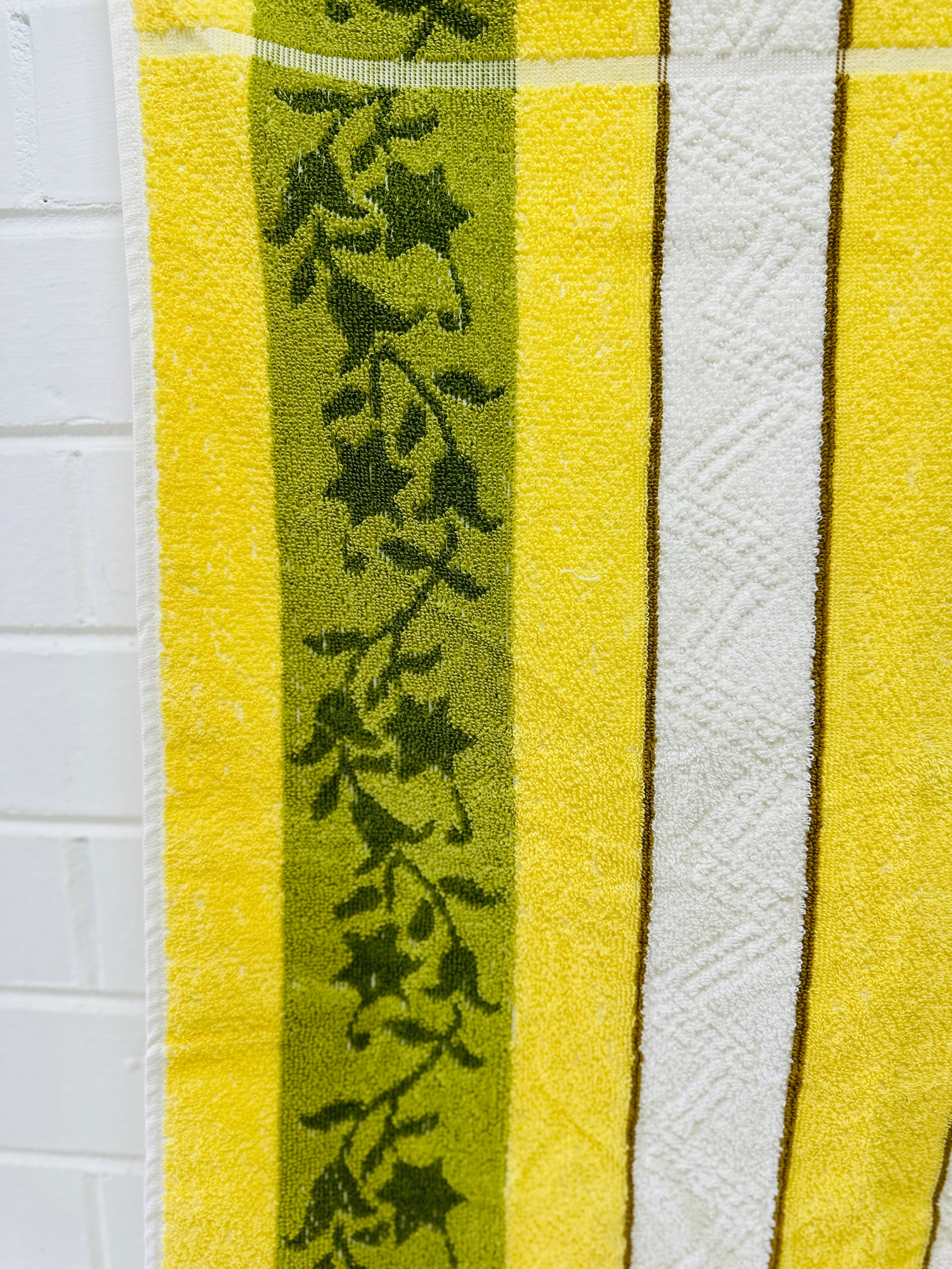 Vintage UNUSED Dri Glo Bath Towel
