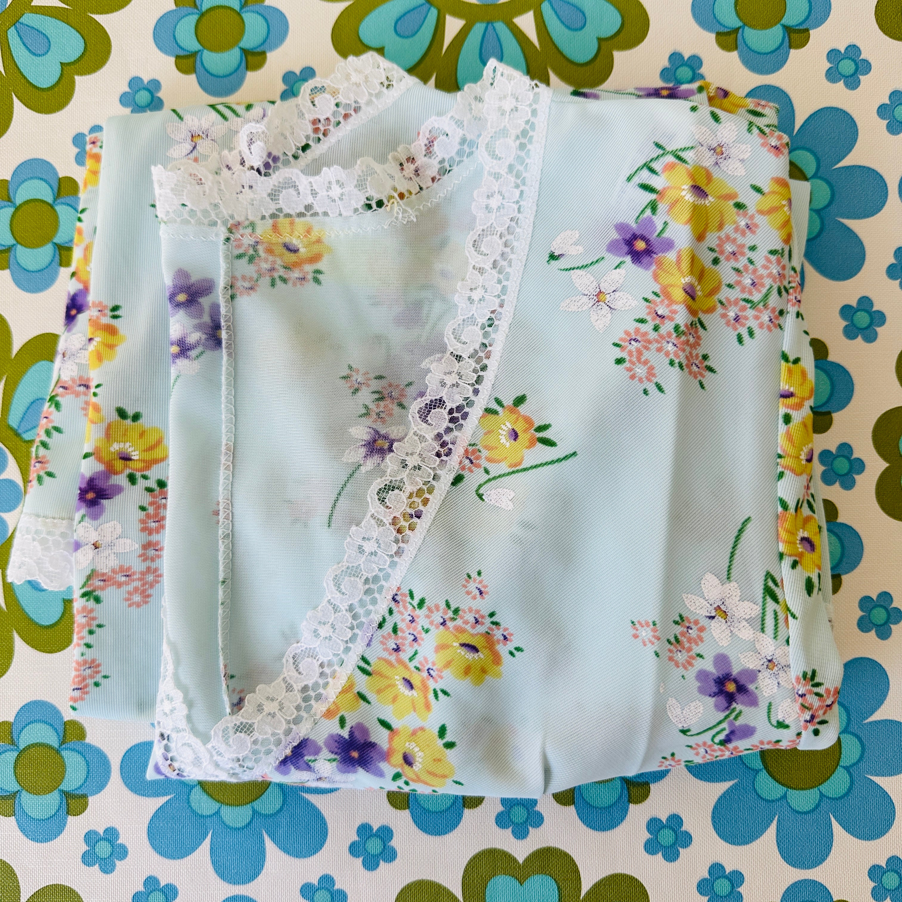 Vintage UNWORN Blue Floral Lingerie Night Wear