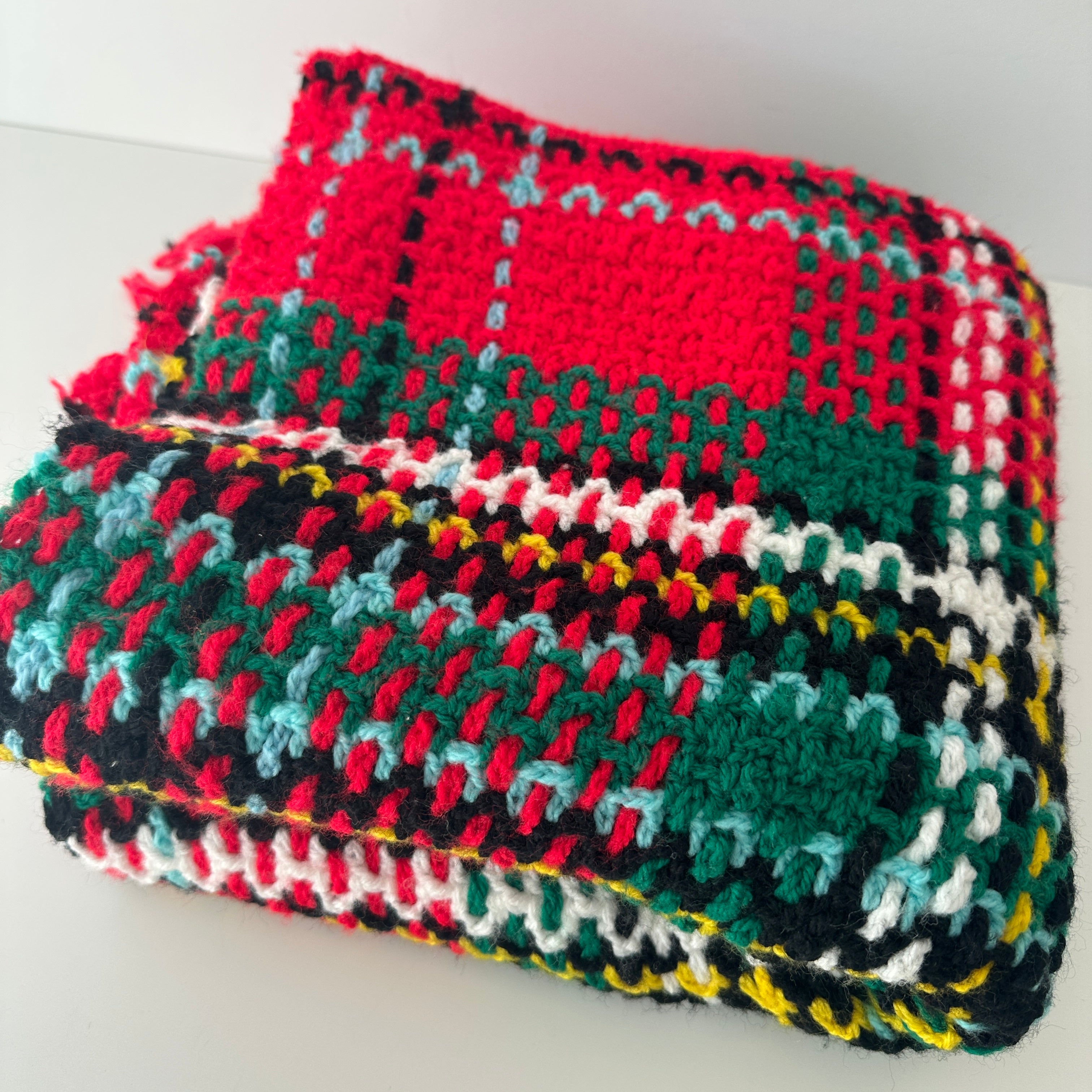 Beautiful Knitted Blanket RETRO Caravan