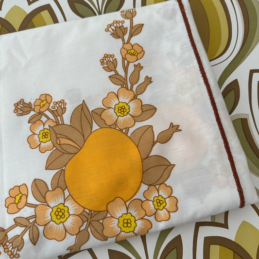 FAB Vintage Retro Table Cloth 70's Dinner Party