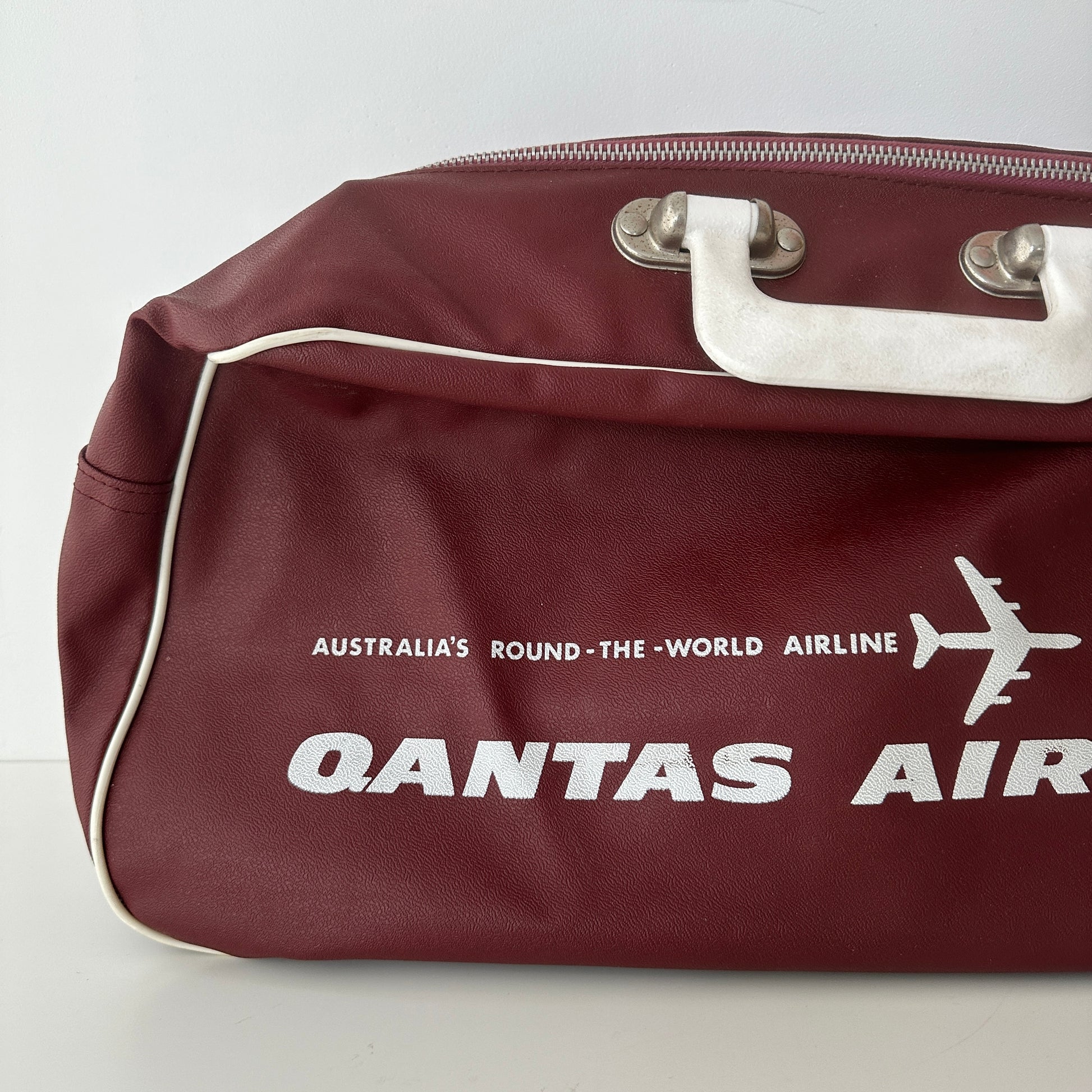 QANTAS Airways RETRO Collectable Bag Luggage Carry On Pink Peacock