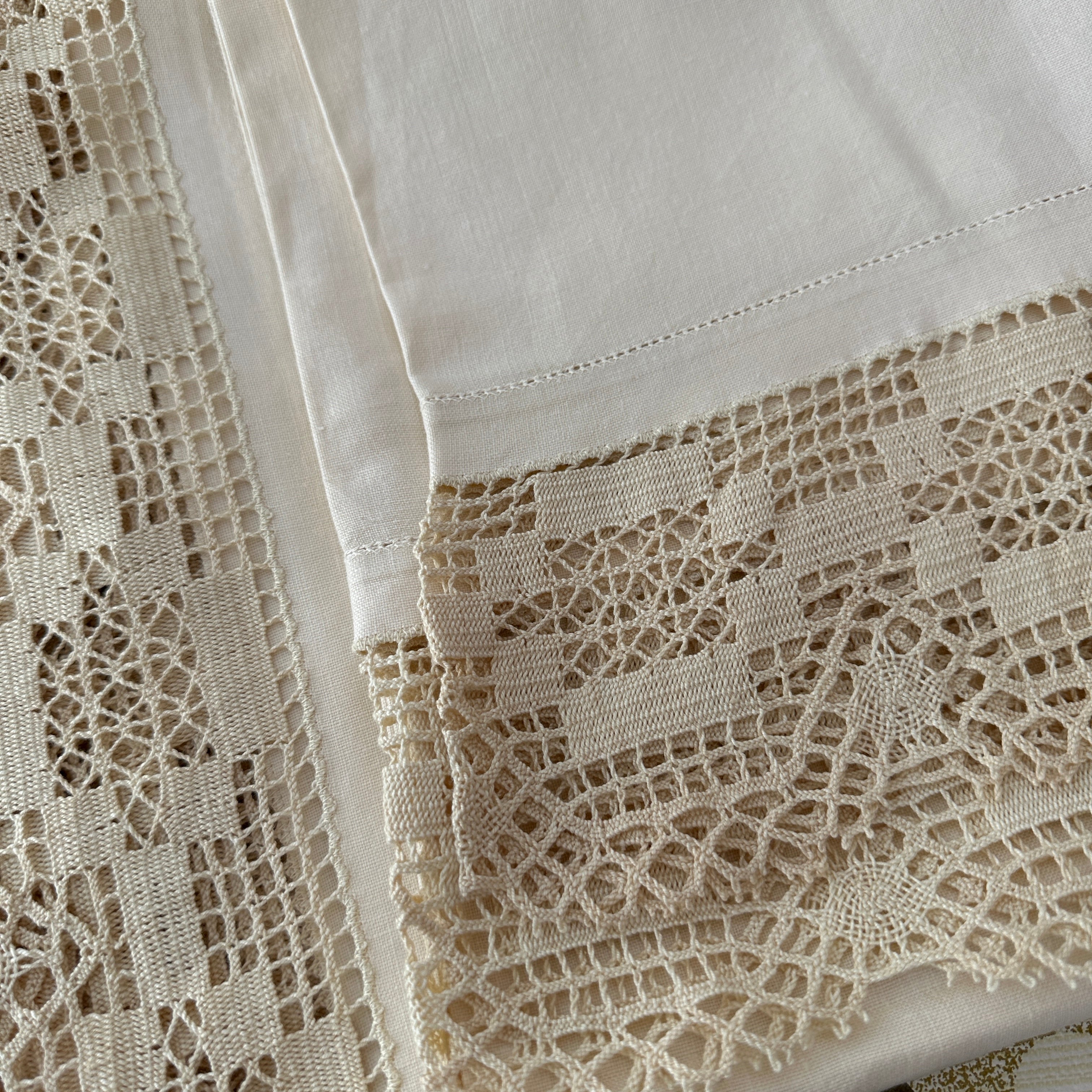 STUNNING Thick Linen Table Cloth