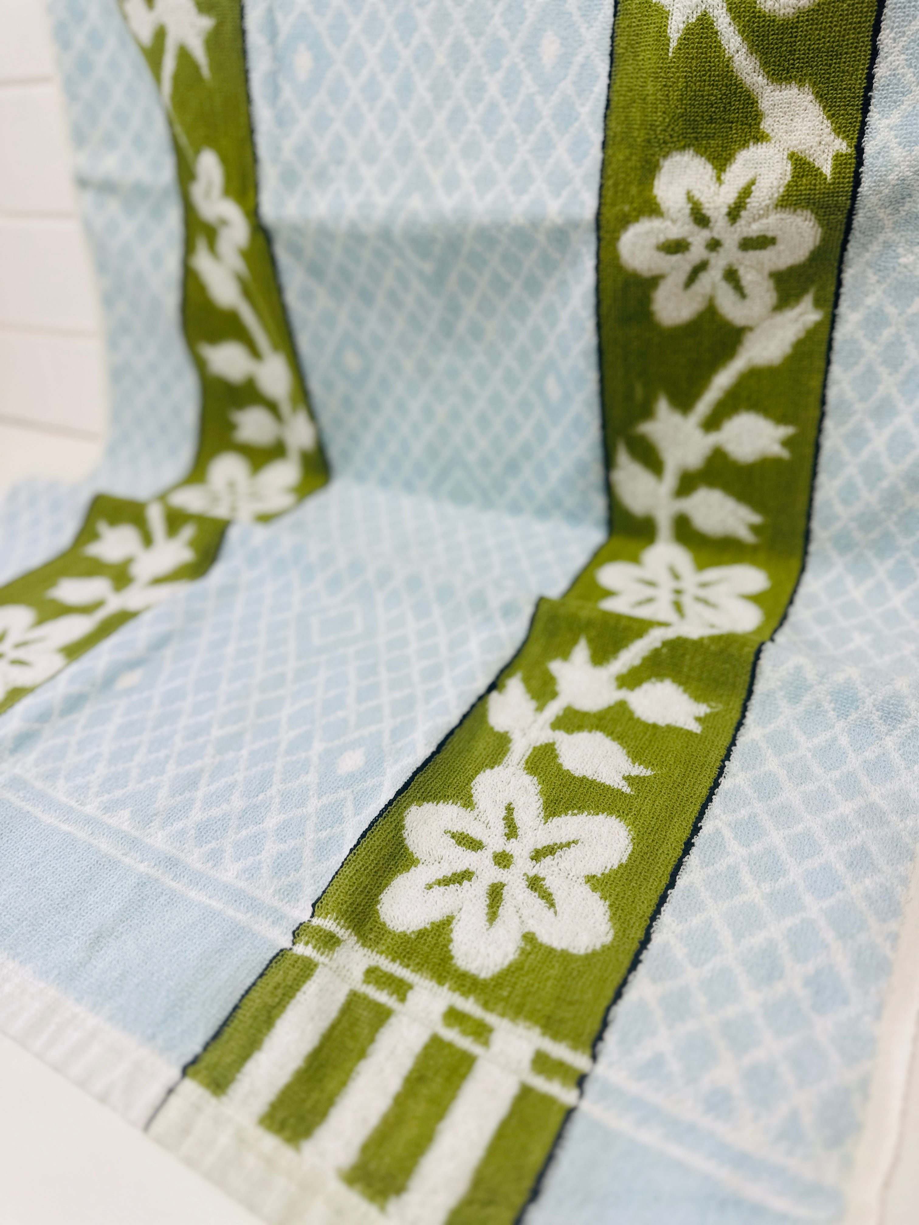 FAB Vintage Bright Crisp Bath Towel JAPAN