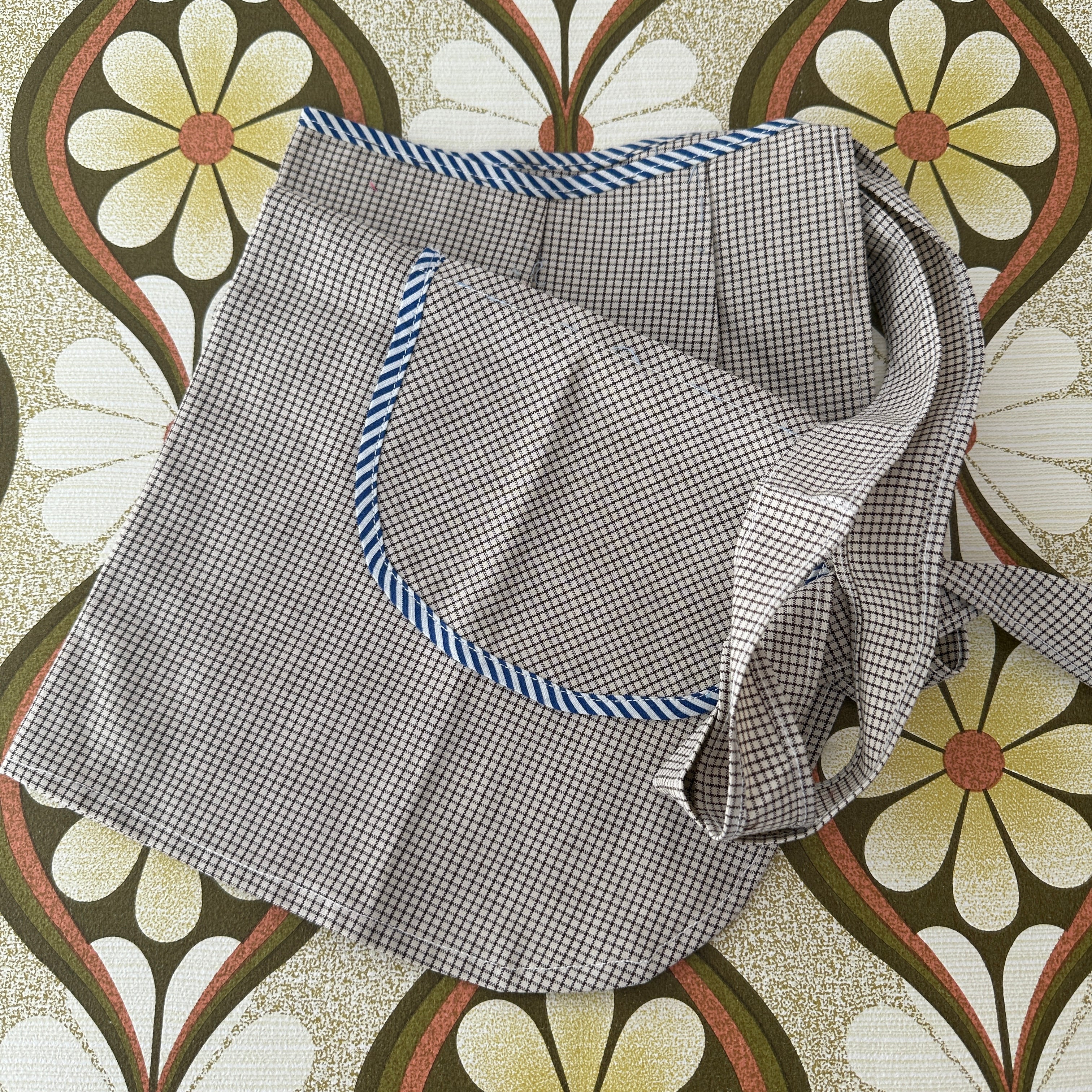 Vintage Half APRON Unworn Cotton