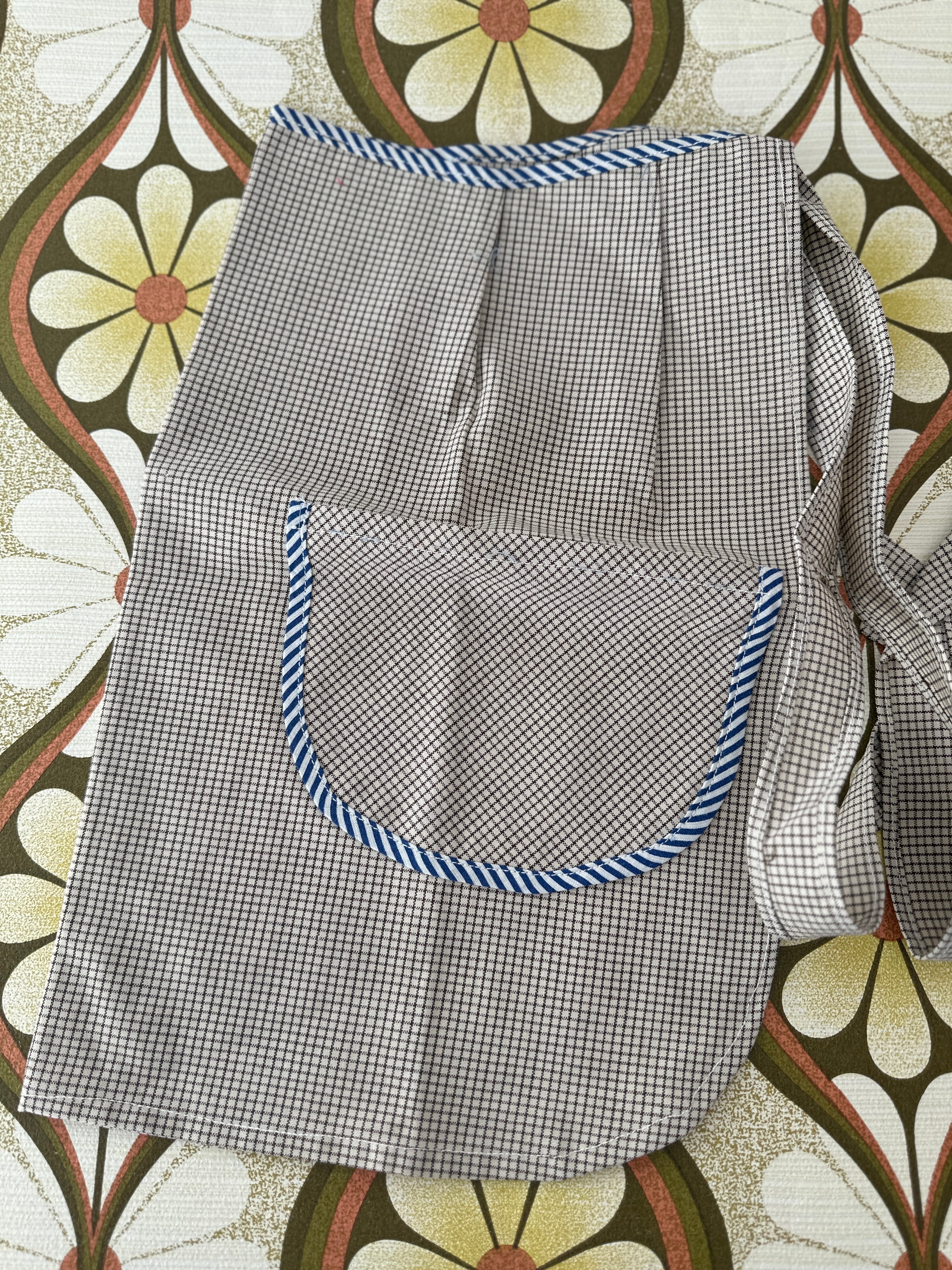 Vintage Half APRON Unworn Cotton