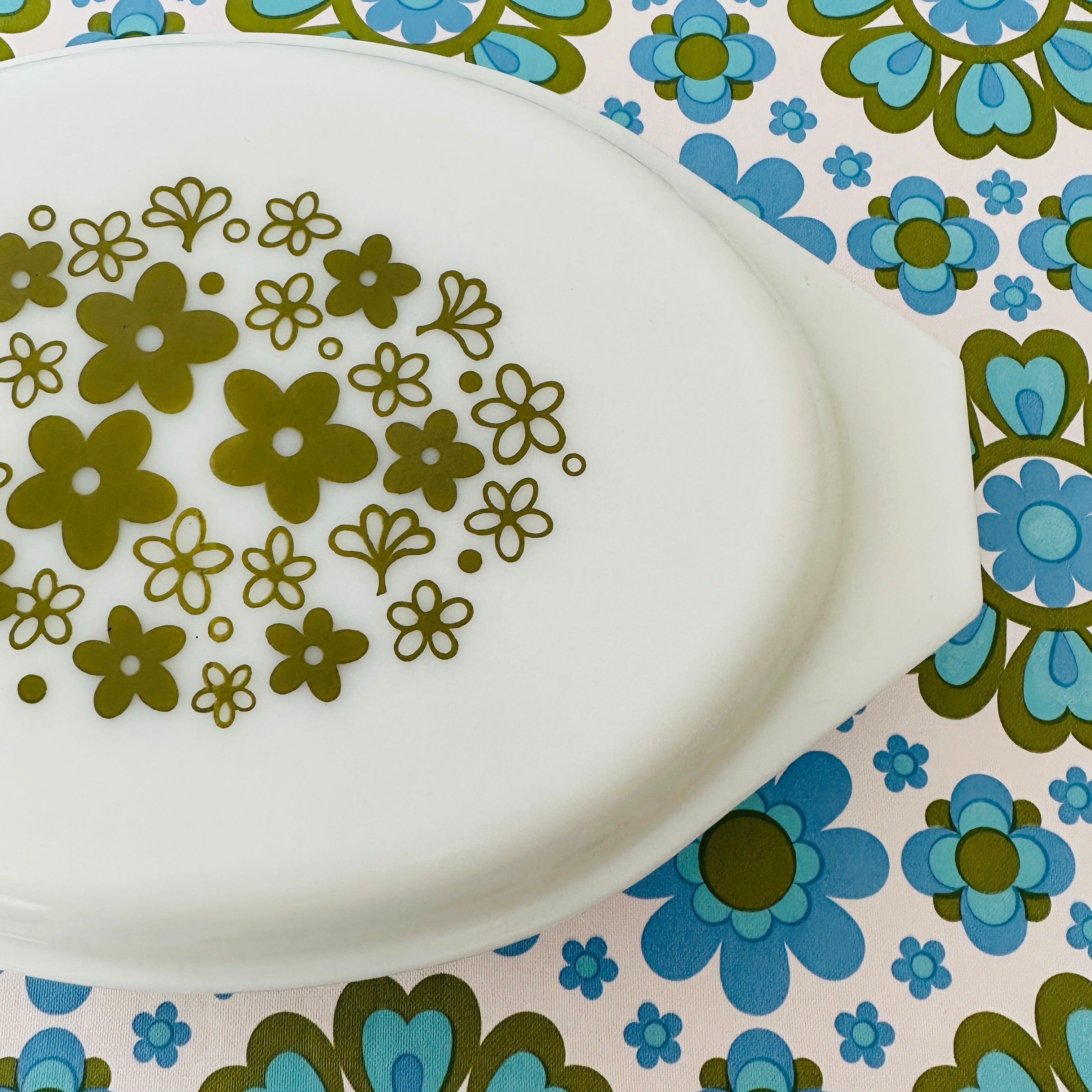 Spring Blossom As NEW Vintage Pyrex