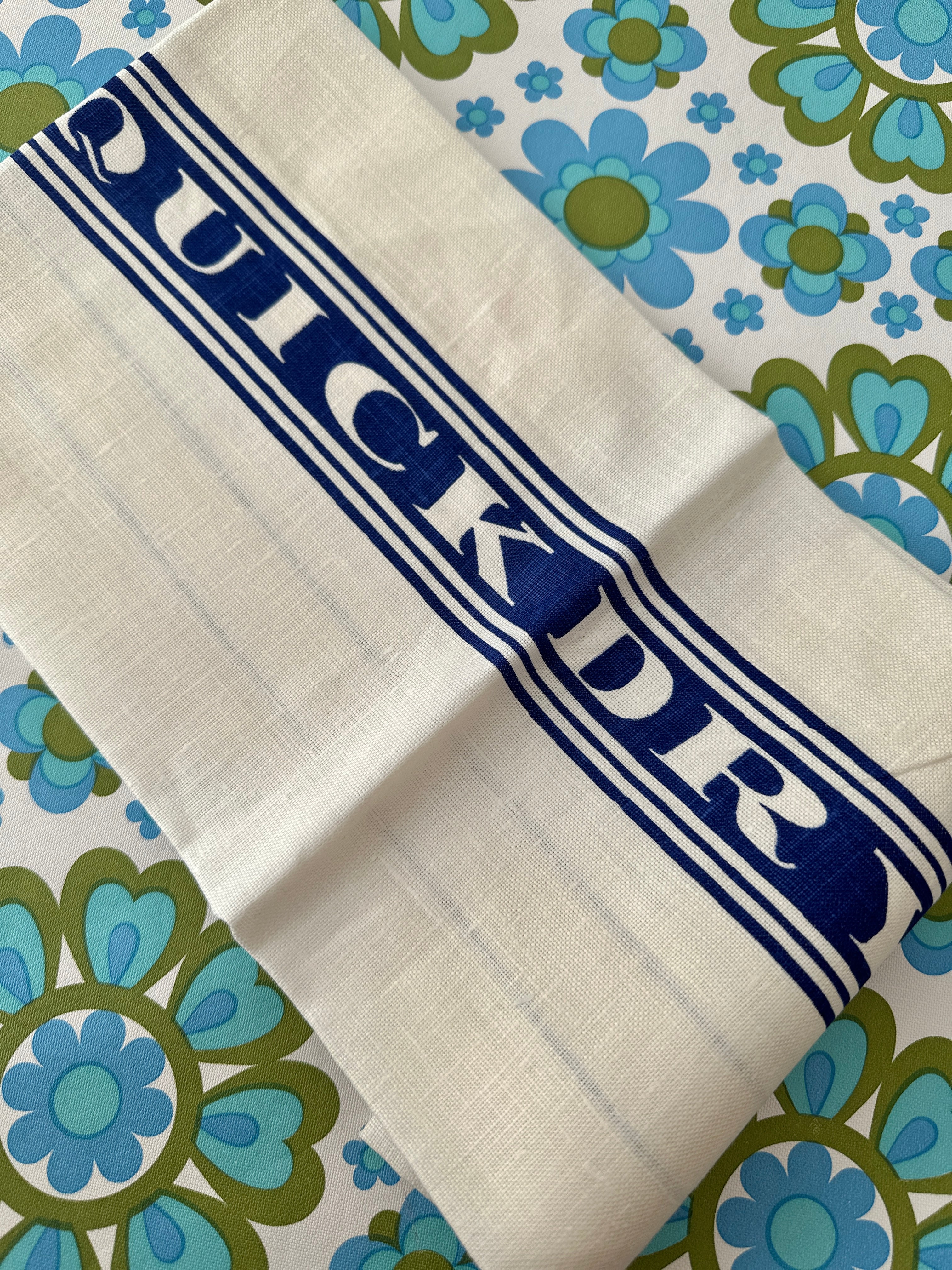 Blue & White Linen Quick Drye Tea TOWEL