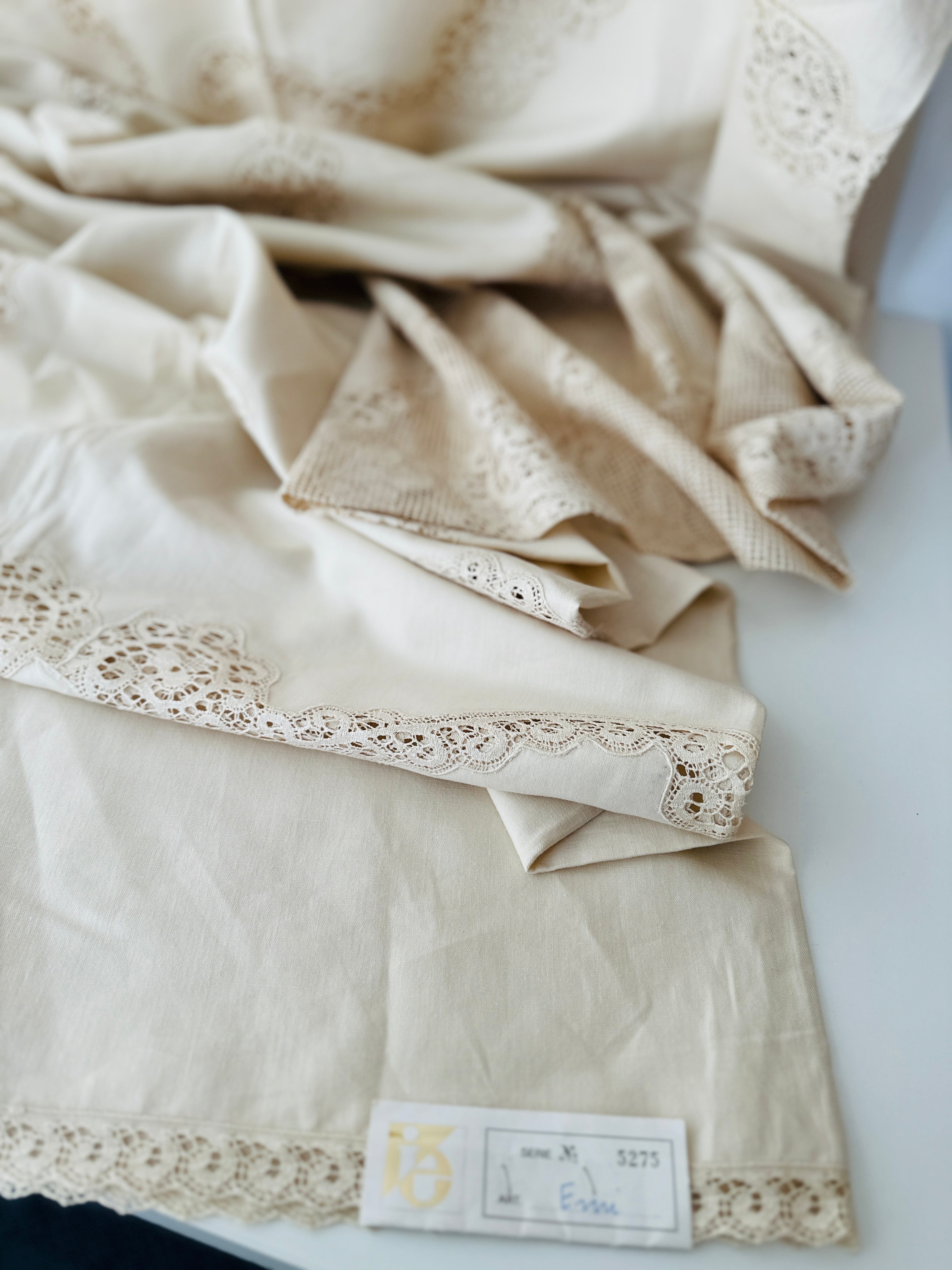 260cms New Linen Embroidered Table Cloth TAGS Huge Stunning