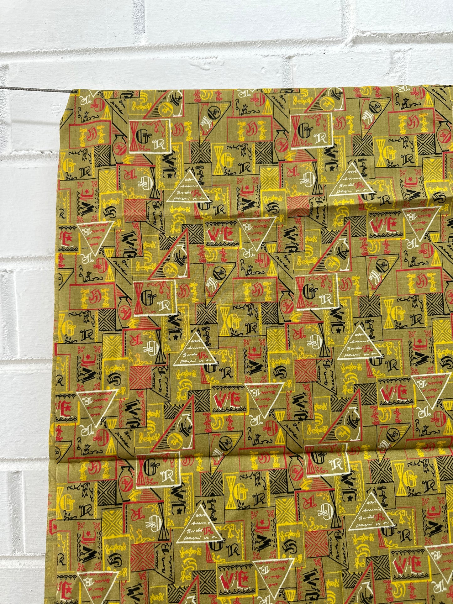 410cms Vintage Abstract Gold Fabric