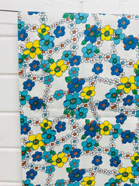 150cms STUNNING Vintage Floral Fabric Soooo Pretty