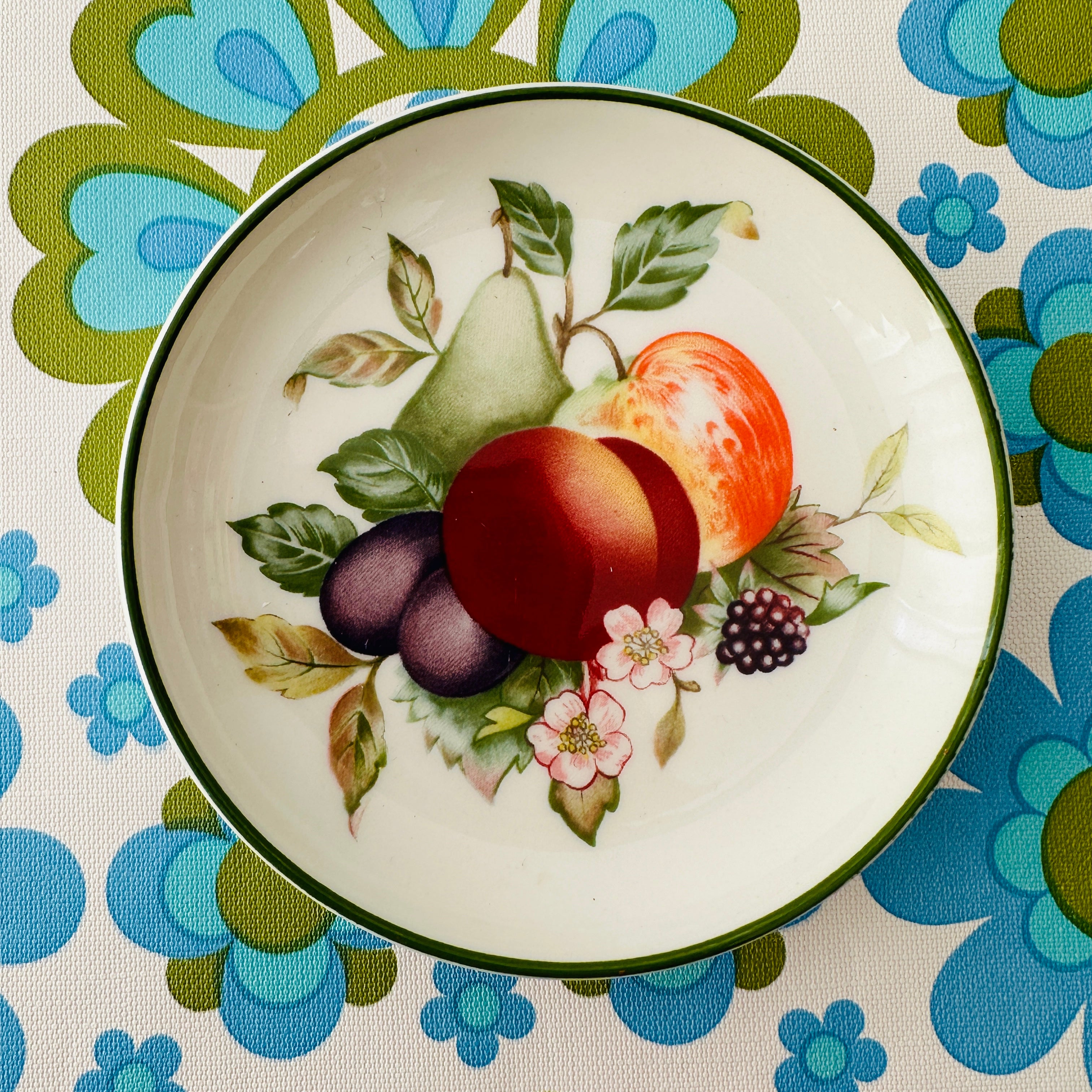 Johnson Brothers Staffordshire Vintage Fruit Dish