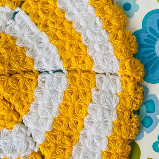 Adorable Bright Yellow Beautiful Handmade Doily Bright NEW Placemat