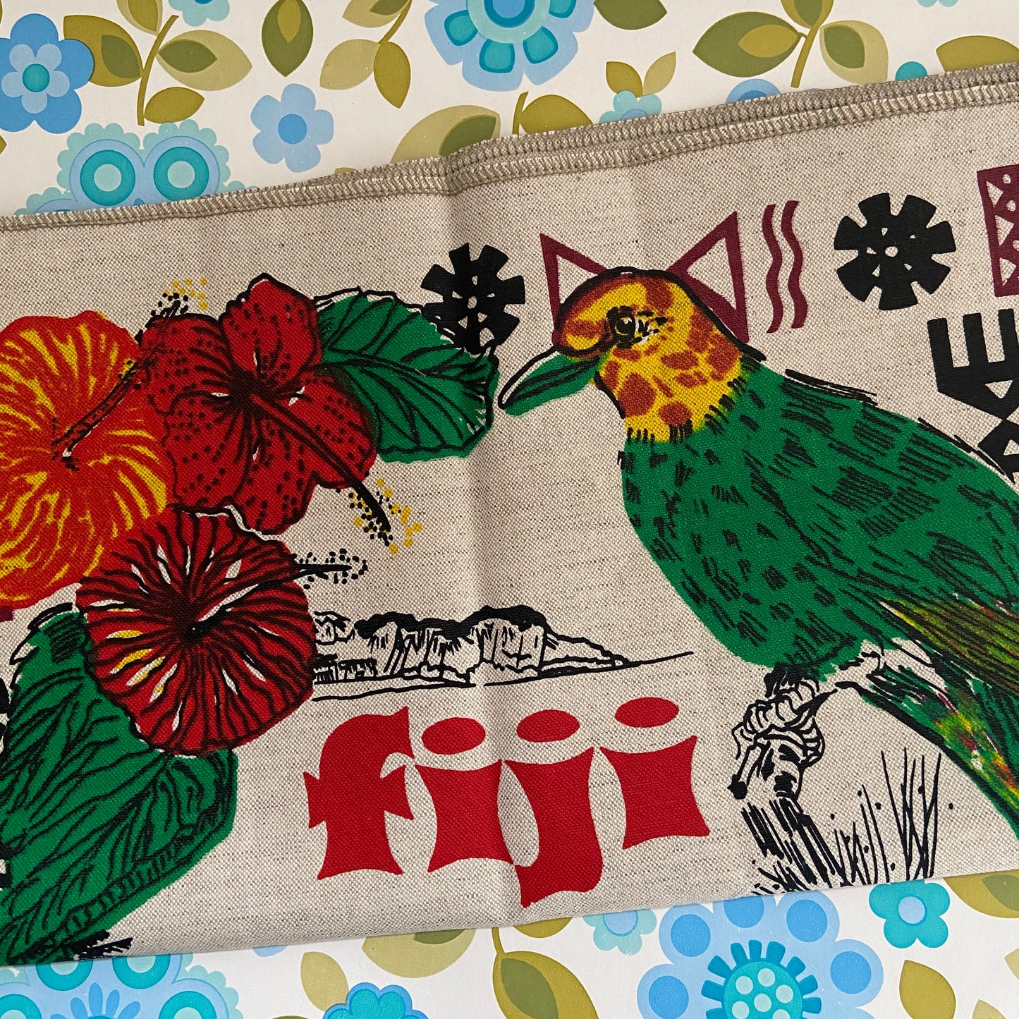 Cool Fiji Screen Printed Tea Towel BRIGHT Unused