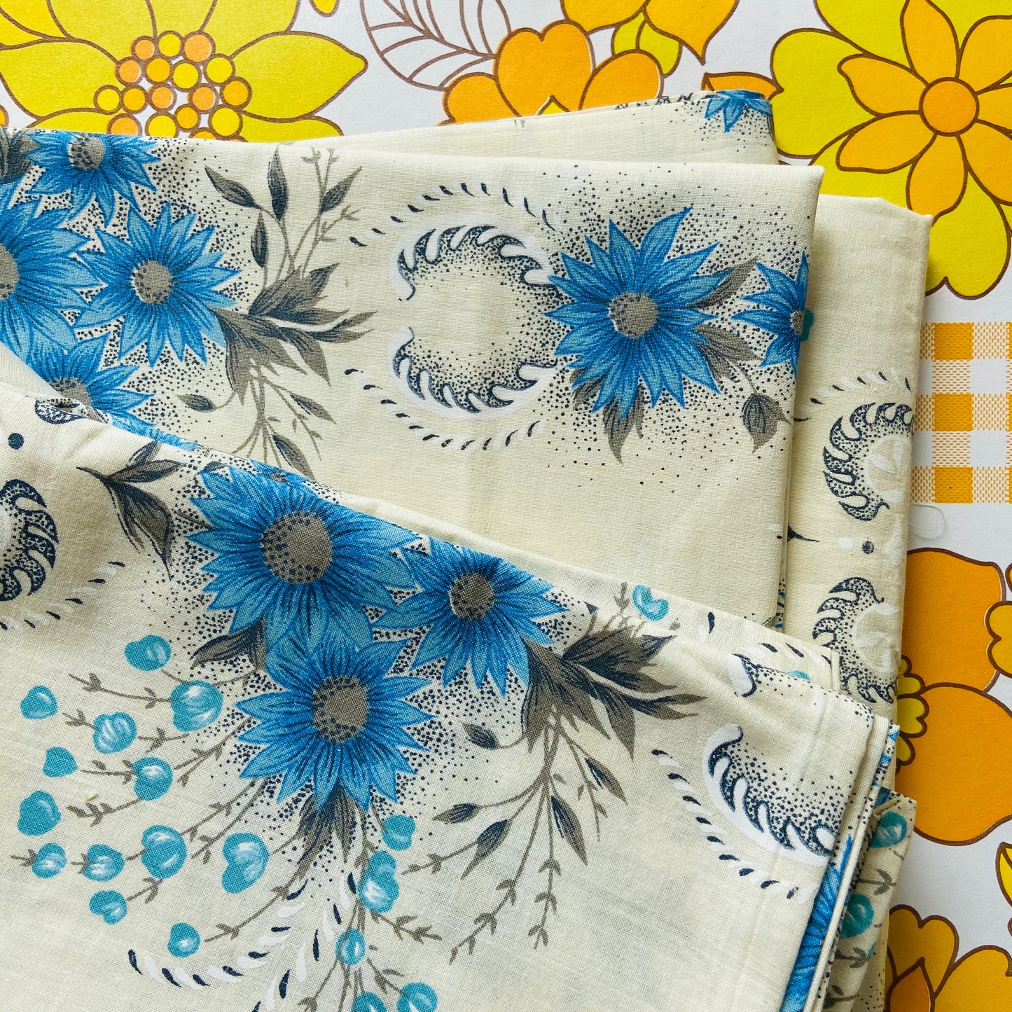 UNUSED All Cotton Vintage Floral Sheet Craft Sewing BLUE