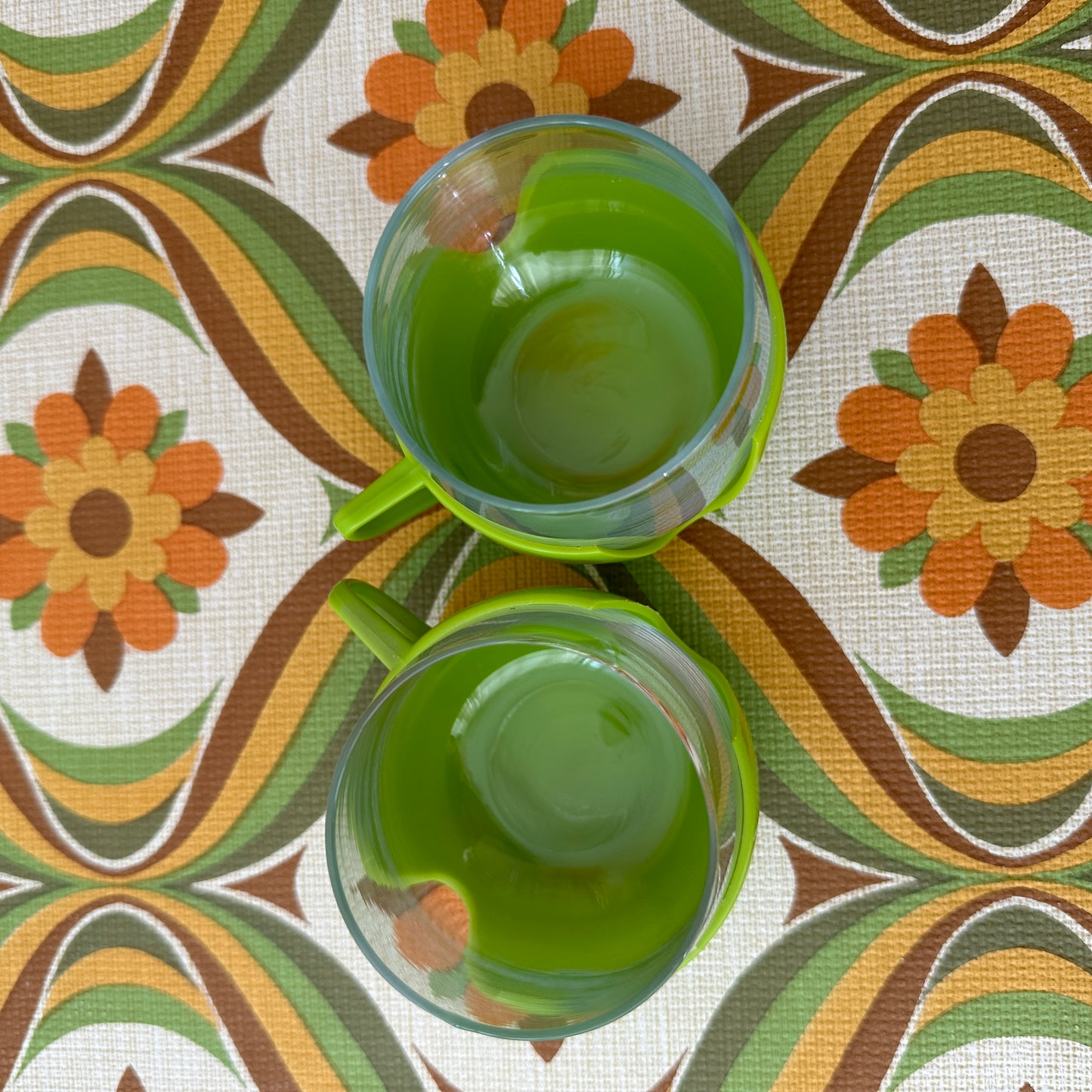 Awesome GREEN Pair of UNUSED Vintage Glasses RETRO