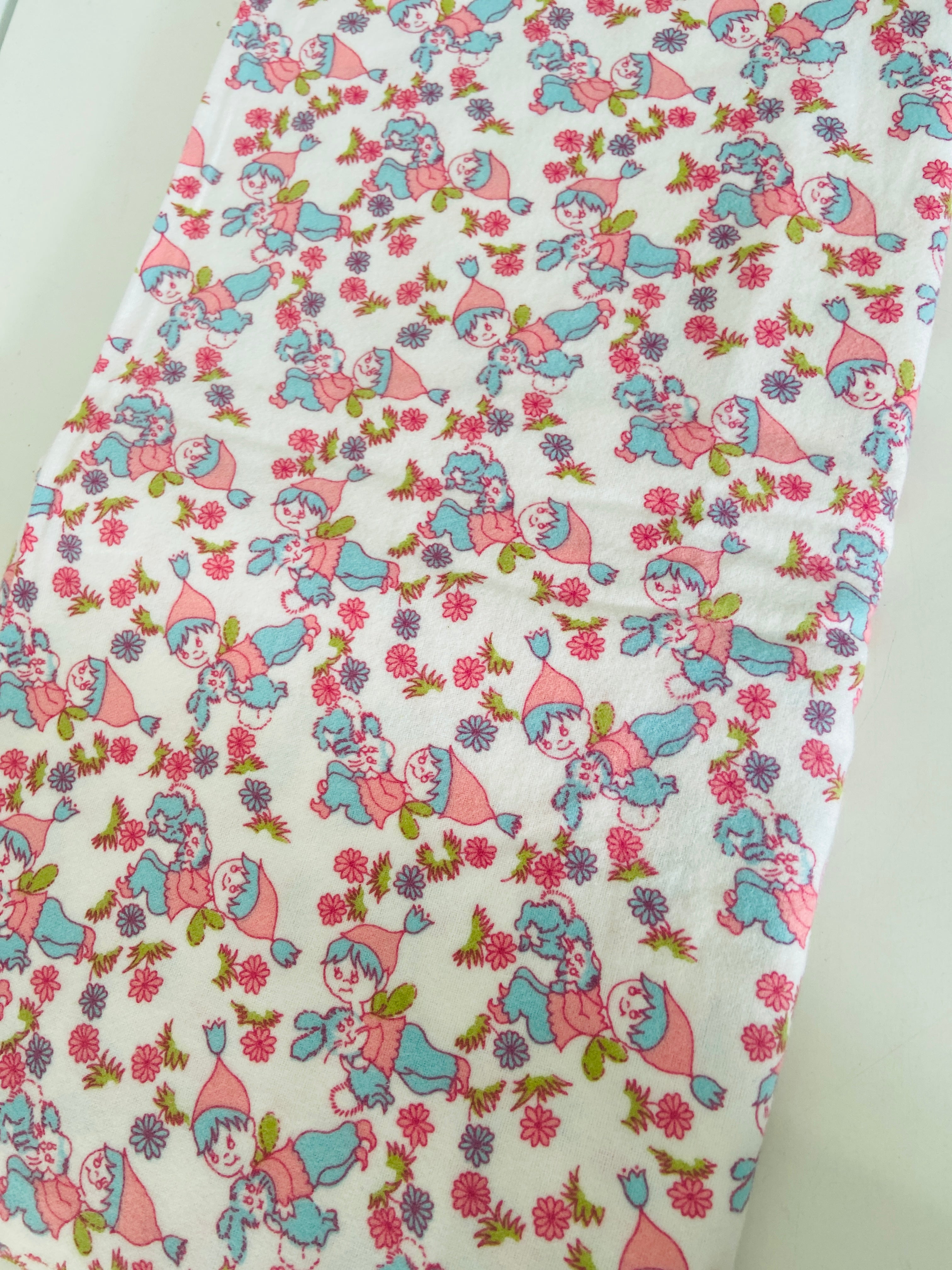 180cms Vintage Flannelette Fabric Childs Print