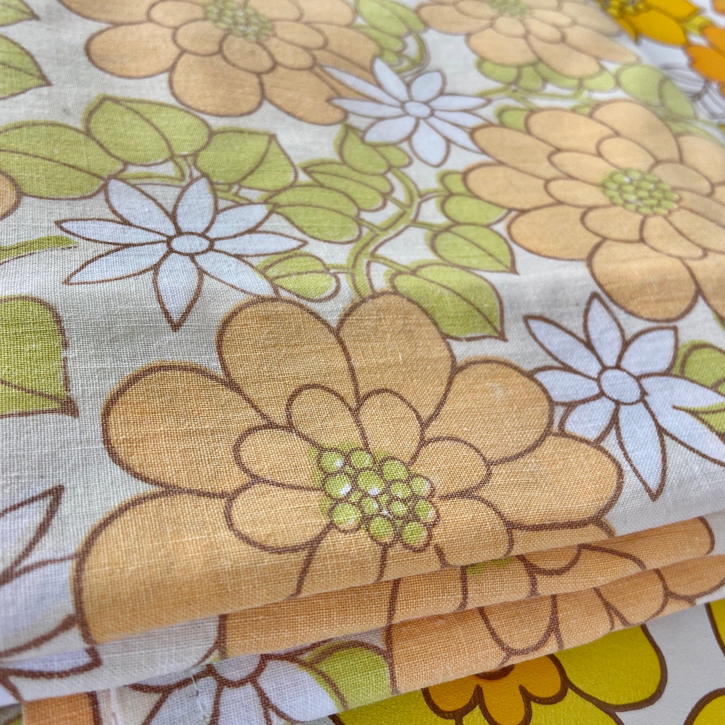 RETRO Floral 70's COTTON Sheet LOVELY Fabric Craft QUILTING