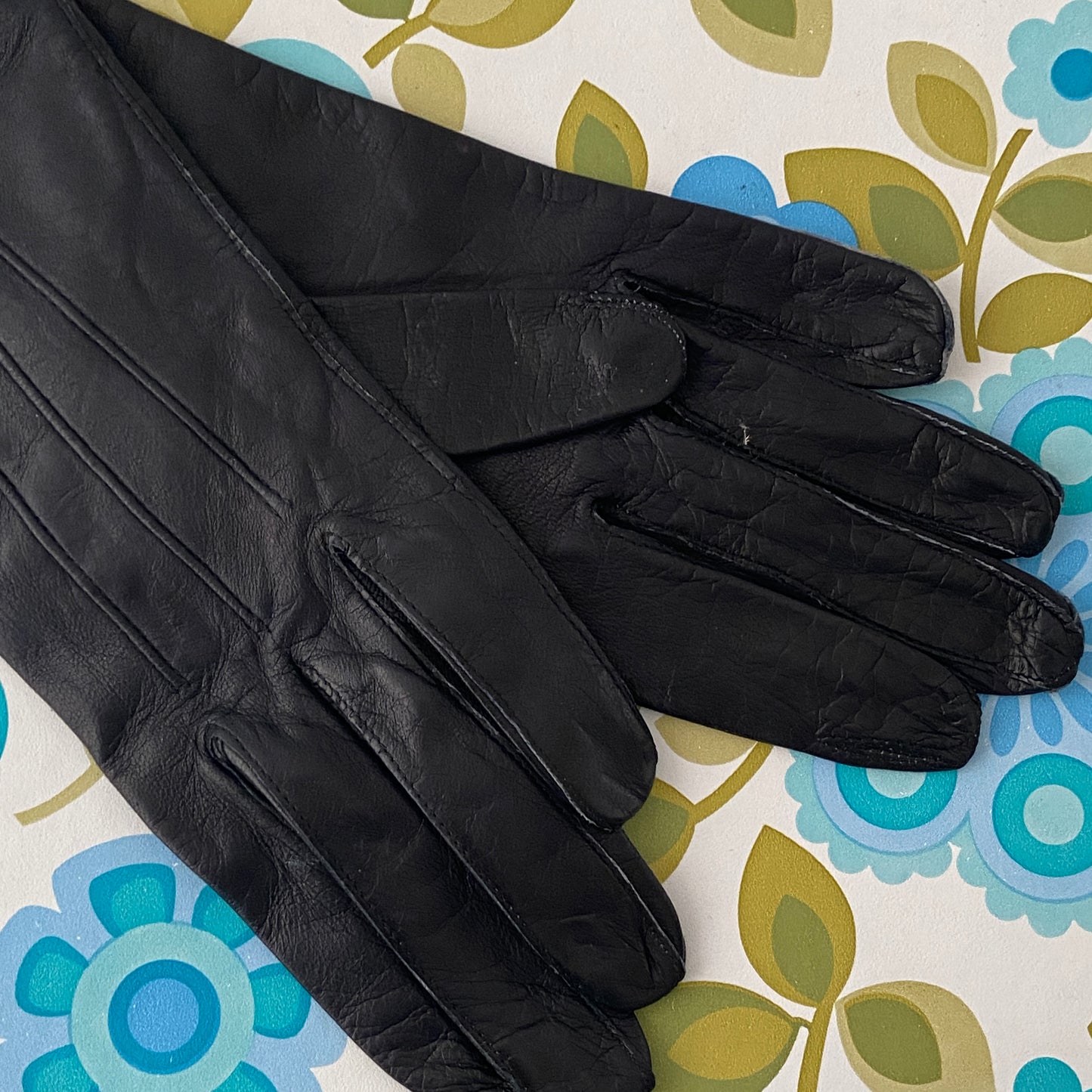 Small As New Vintage Genuine LEATHER Gloves ladies