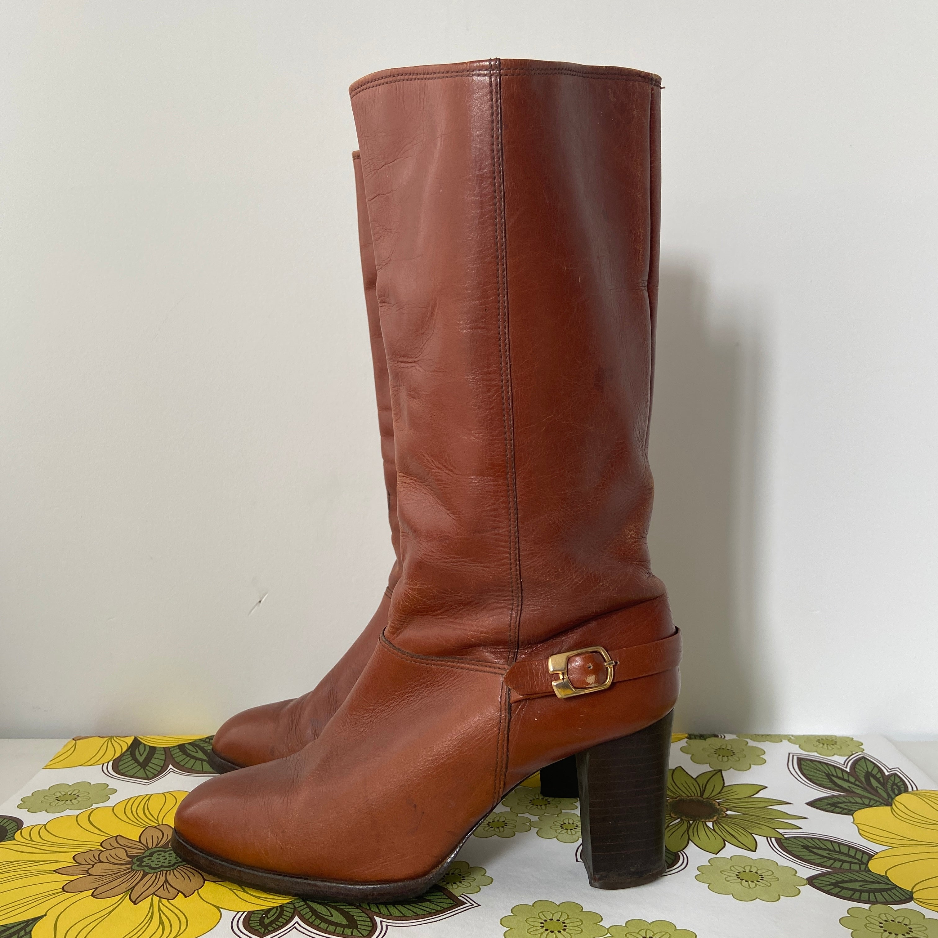 Mid height sales leather boots