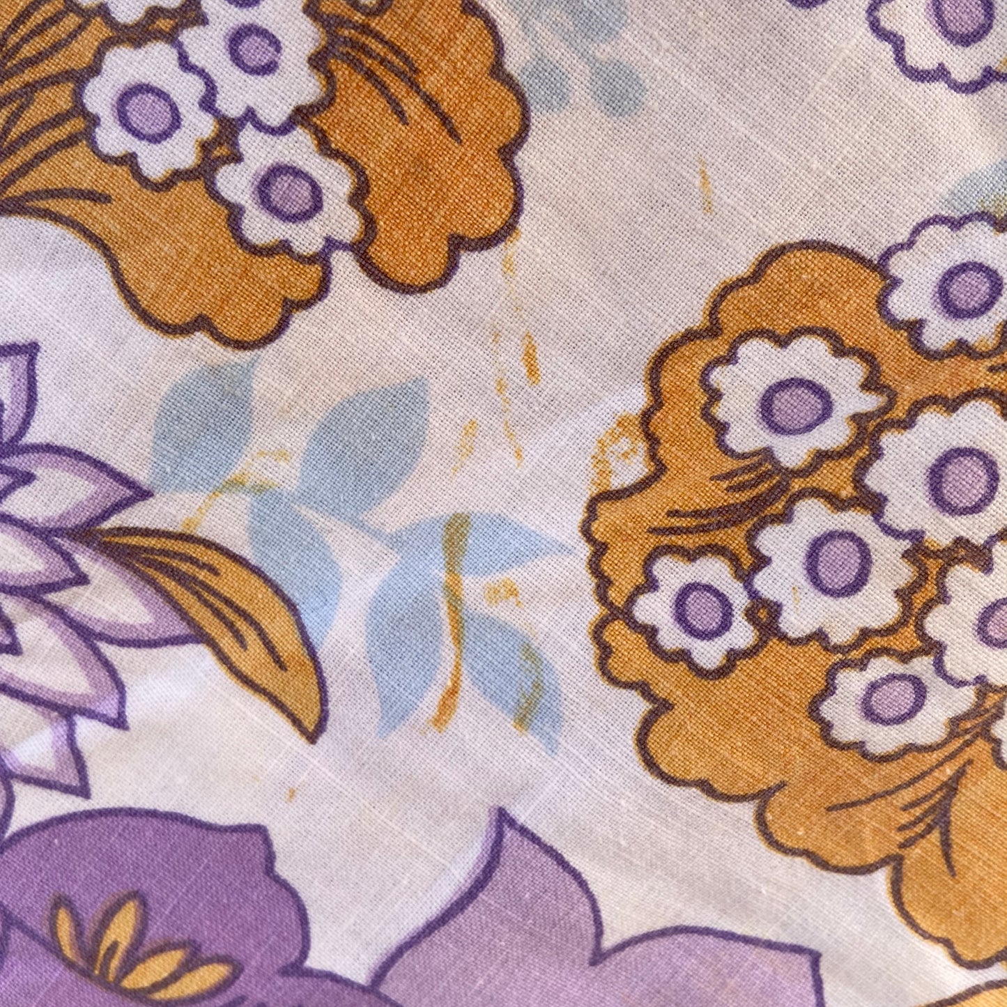 Fabulous Bright Purple ALL COTTON Sheet Fabric Retro Vintage Craft