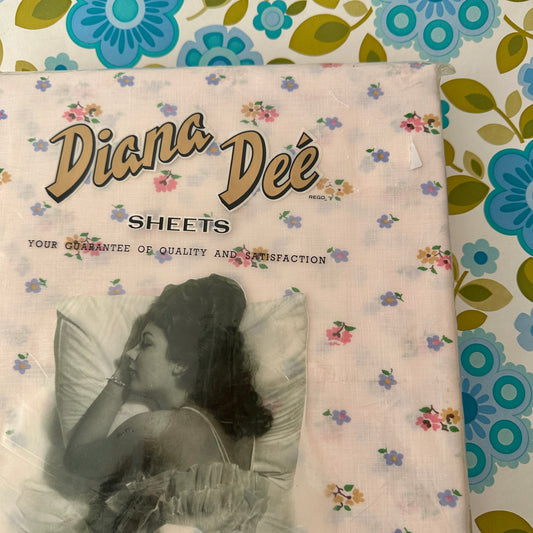 DIANA Dee QUEEN Set Flat Sheets Pillow Cases