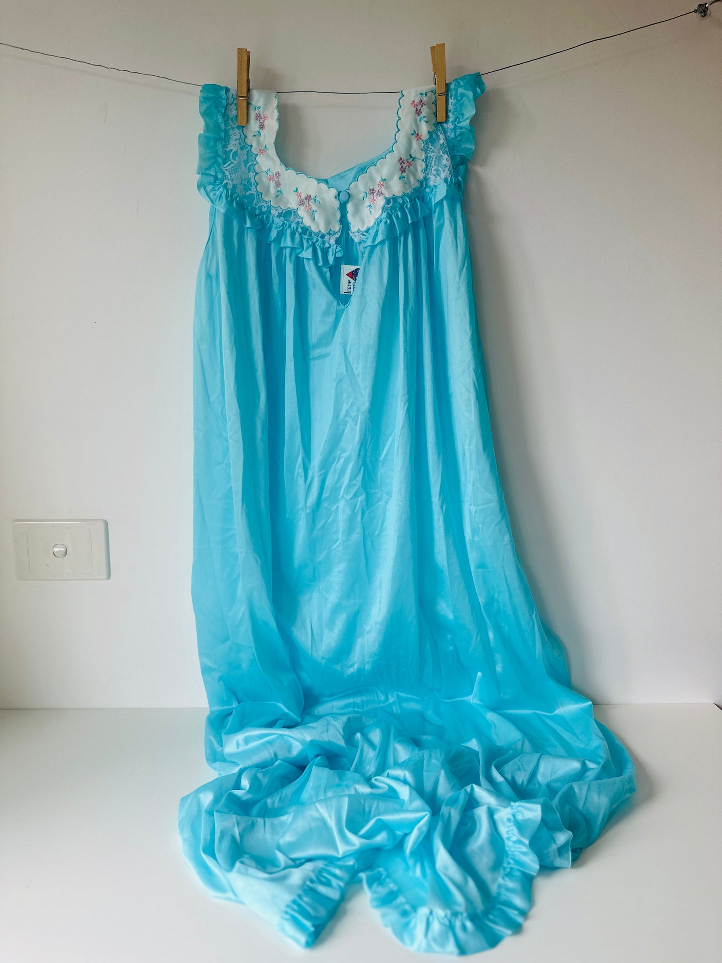 VINTAGE Blue Maxi Ladies Night Gown