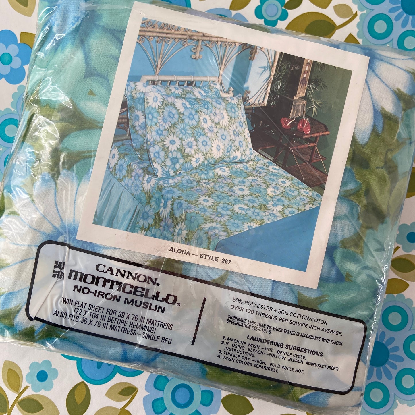 BLUE Retro Bed Sheet Set Single Pillowcase & Sheets