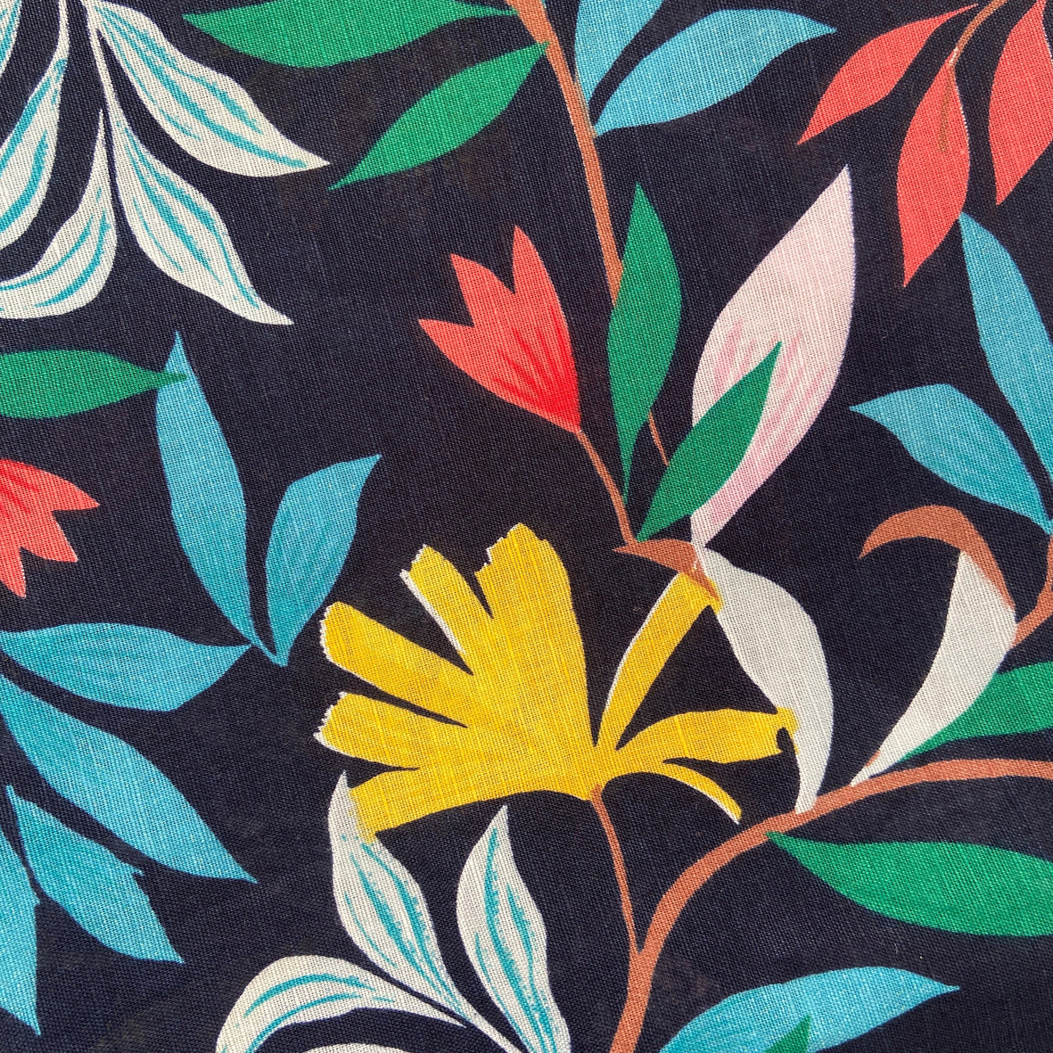 METRE Modern LINEN Floral Fabric Large Bold Print