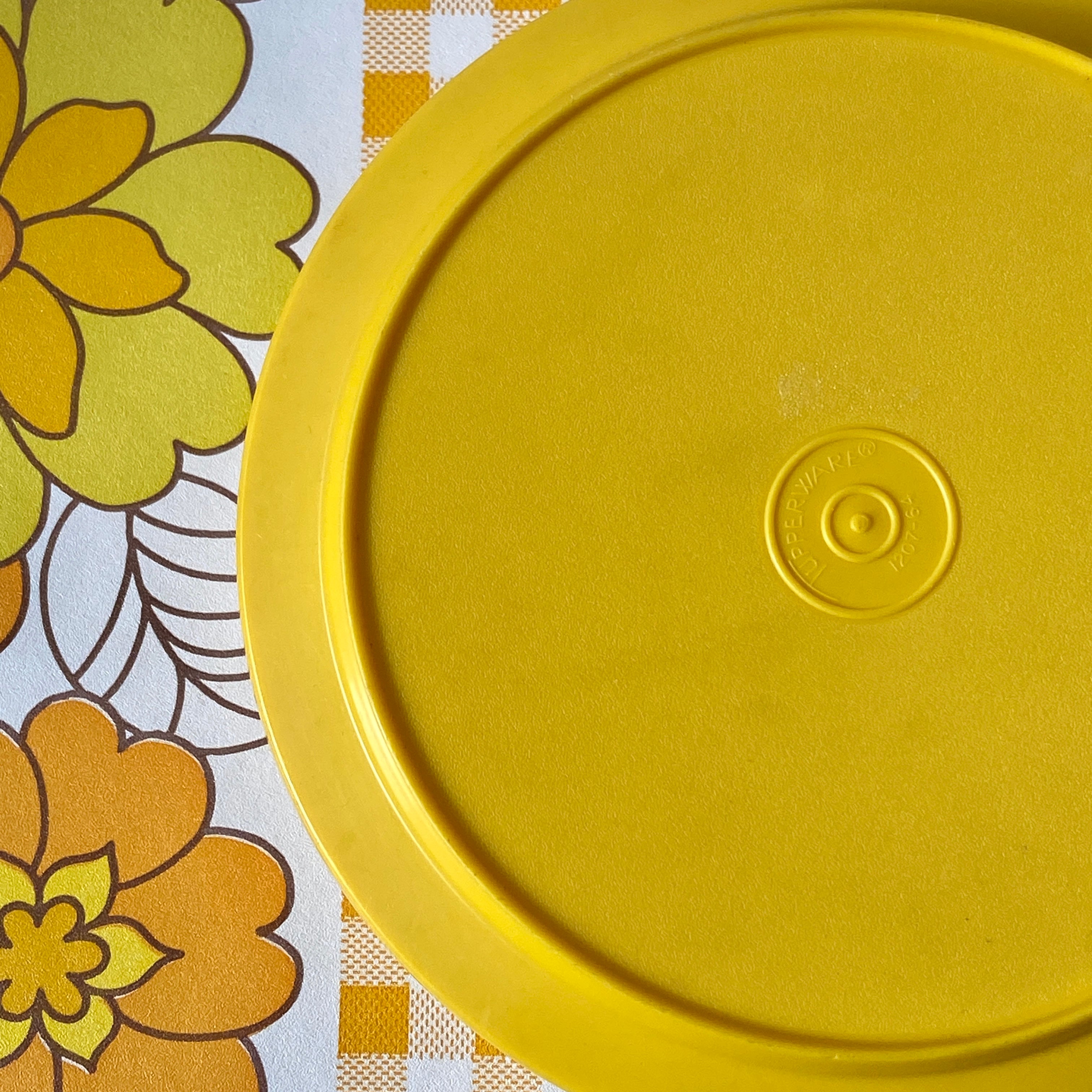 FUNKY TUPPERWARE Retro Yellow Container 70's Kitchen