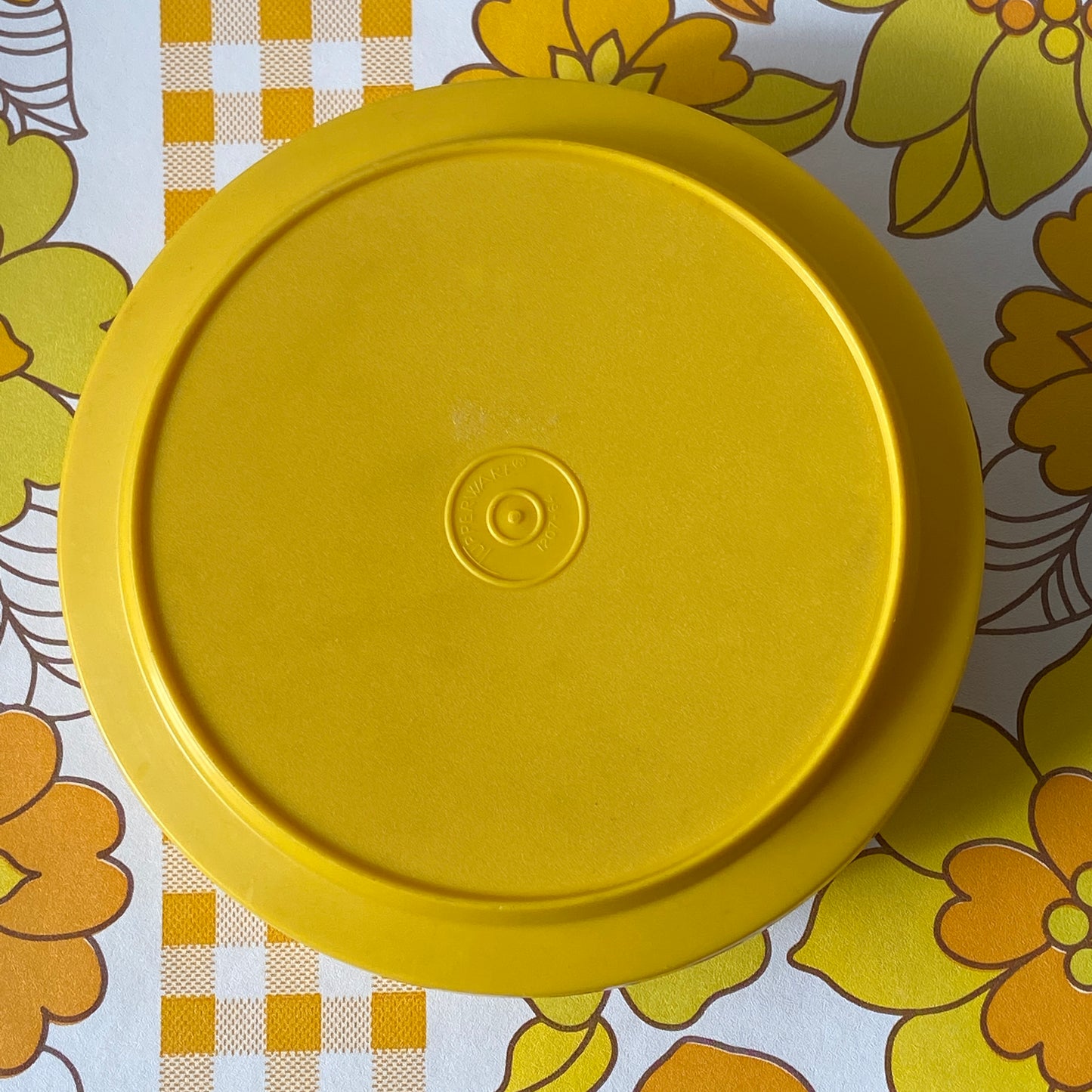 FUNKY TUPPERWARE Retro Yellow Container 70's Kitchen