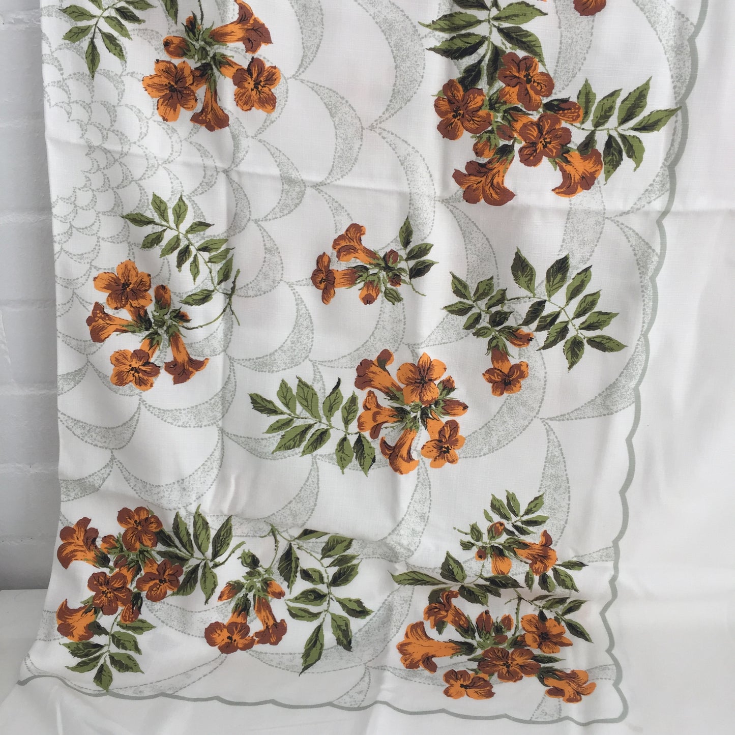 Beautiful Vintage Floral Table Cloth Caravan Camping 50's Table
