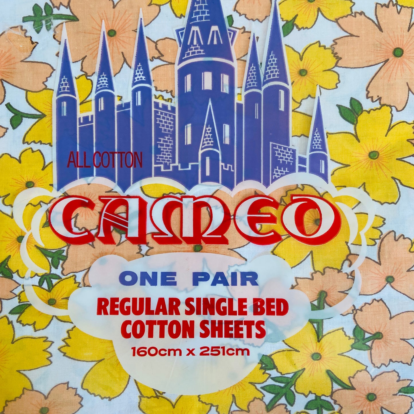 FAT QUARTER Cameo Sheet Vintage RETRO All Cotton Retro Quilting YELLOW