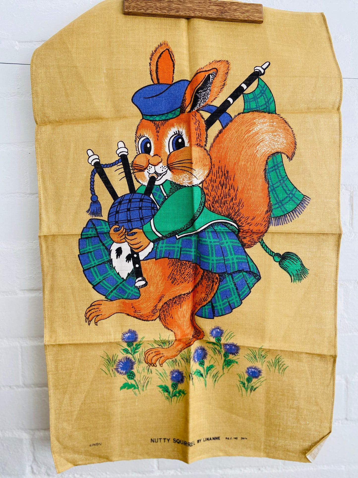 SO CUTE Vintage UNUSED Tea Towel WALL HANGING Squirrel