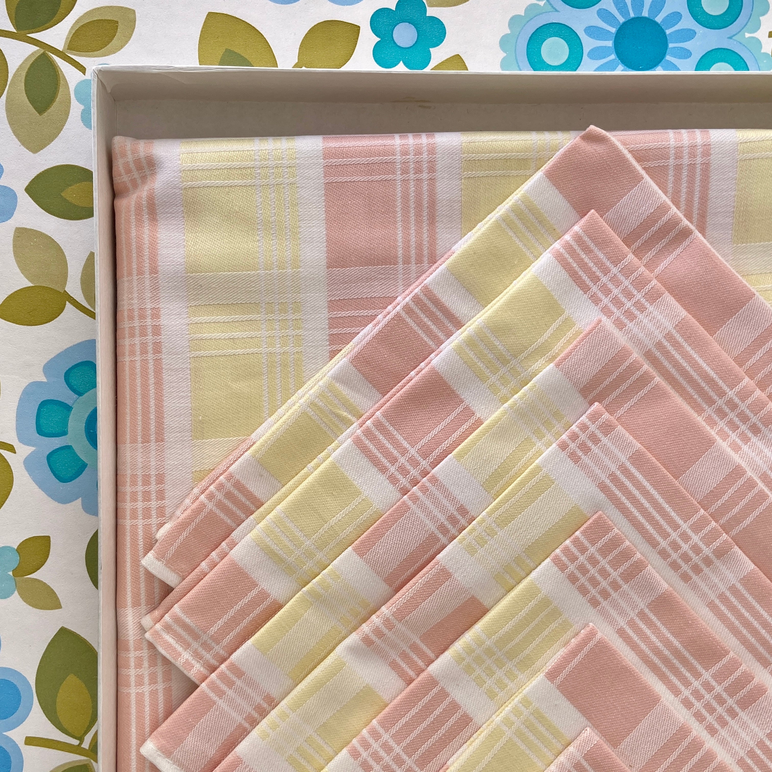 Boxed Checked Vintage Table Cloth & Napkins