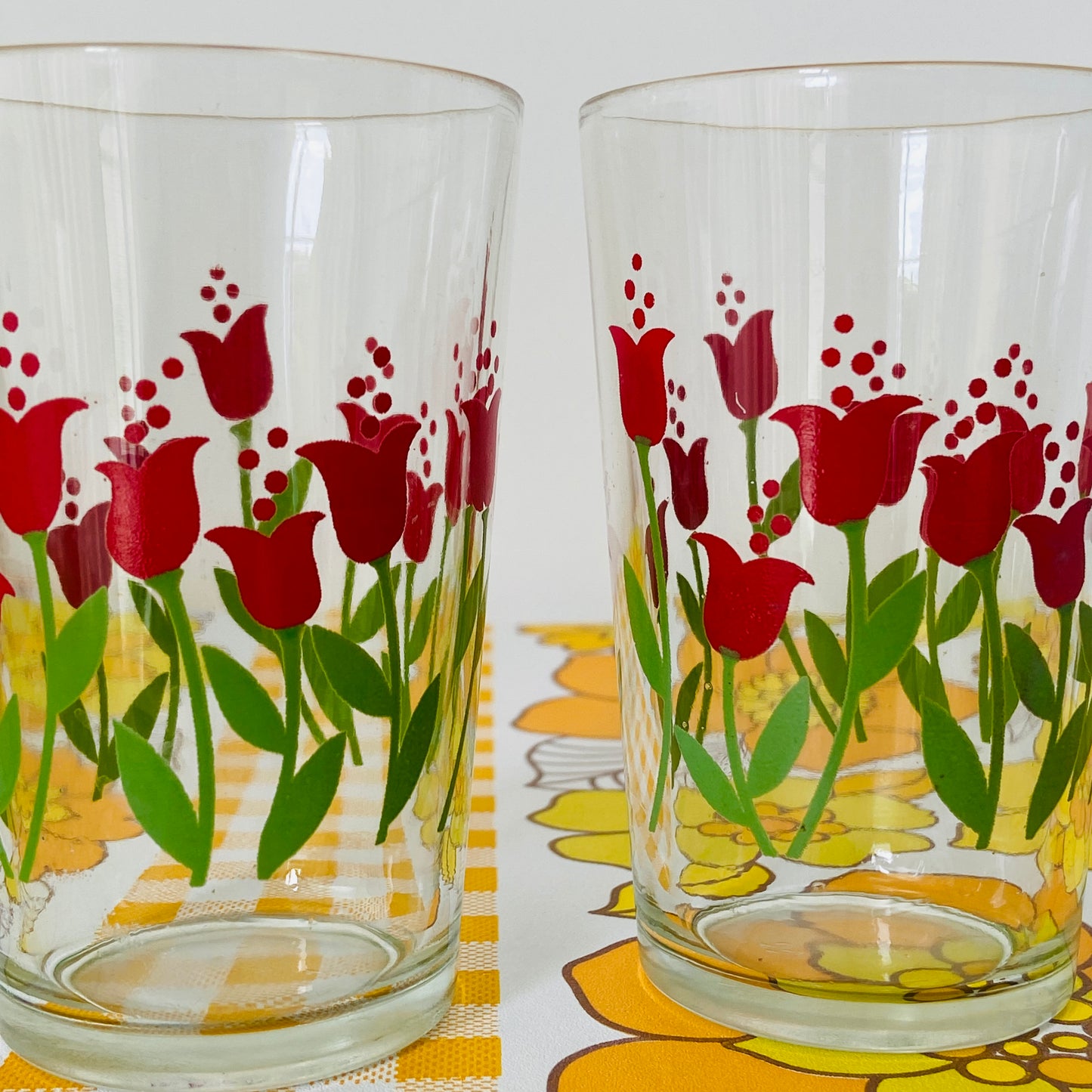 Pretty Pair of Vintage Glass Glasses FLORAL