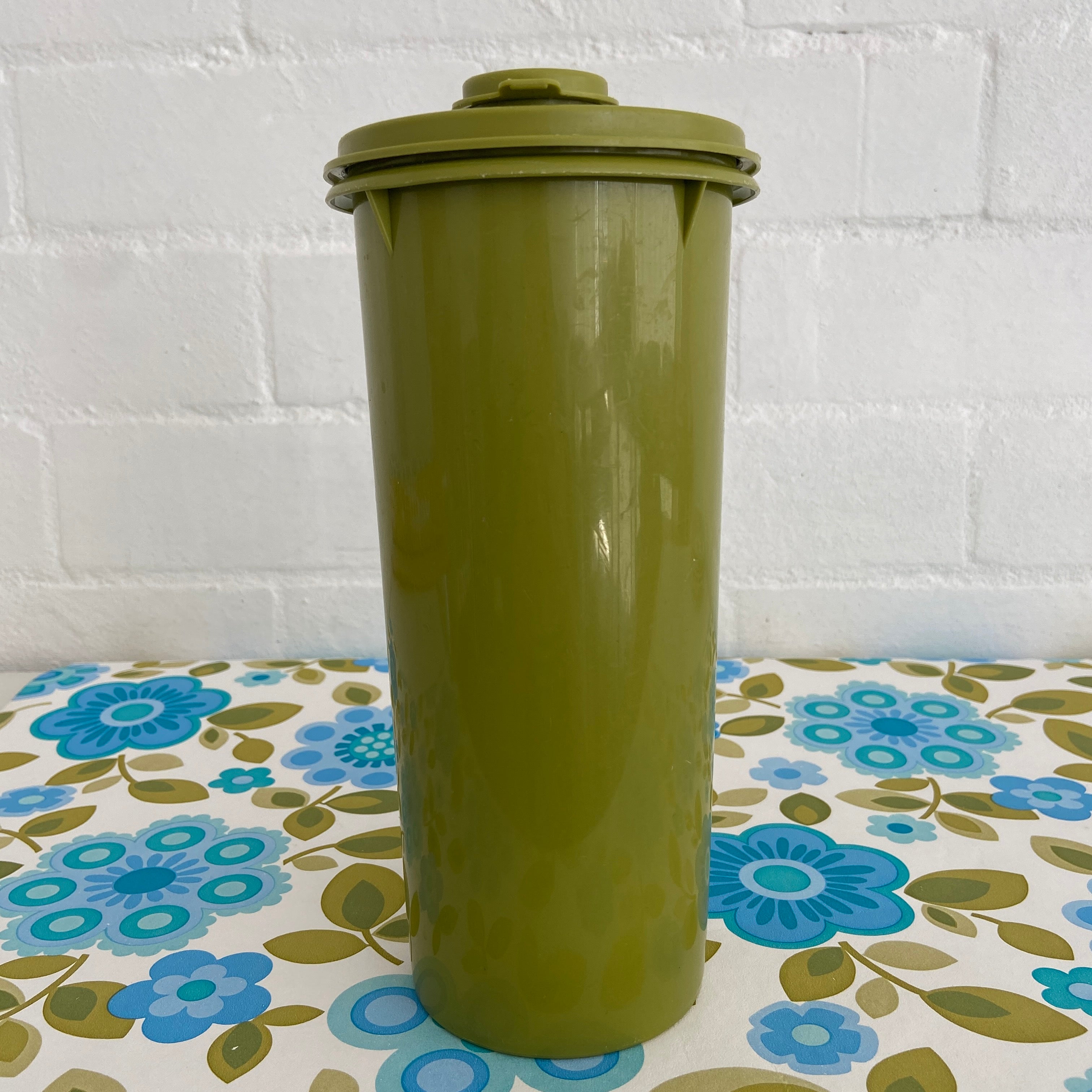 Green Retro Tupperware Jug with LID Picnic Caravan