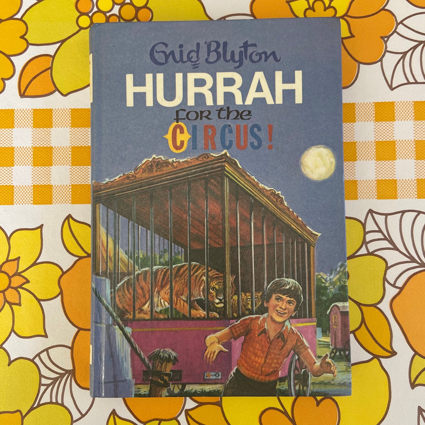 ENID BLYTON Hurrah for the CIRCUS 1973 Collectable