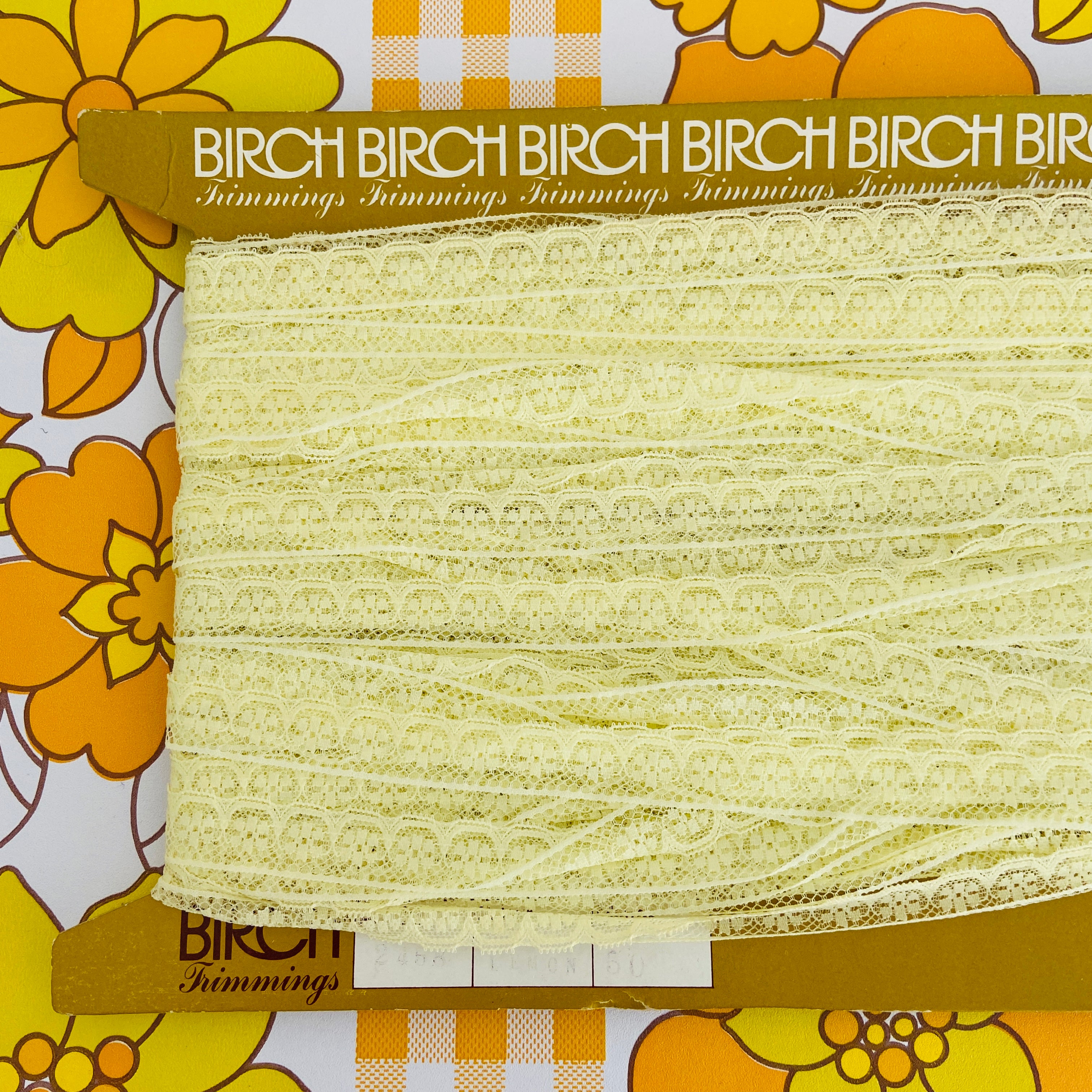 BIRCH Vintage Roll Yellow Lace Ribbon White Craft Sewing