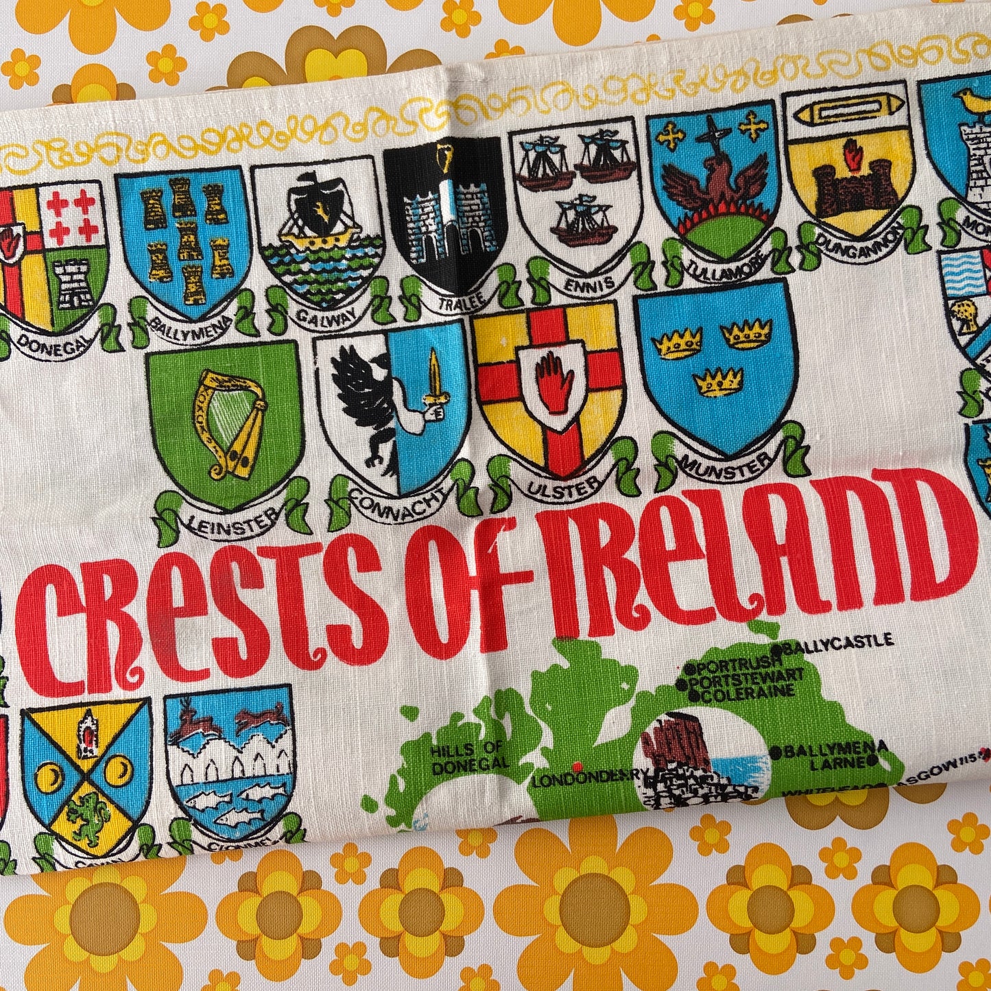 Crests of Ireland Collectable Unused Tea Towel