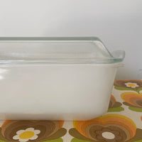 PYREX White Excellent Condition Retro Kitchen Casserole